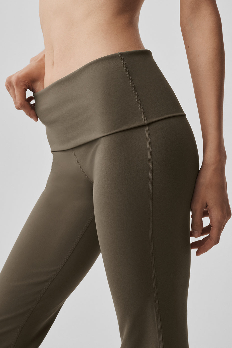 alo ALO Softsculpt 7/8 Foldover Flare Legging - Olive Tree
