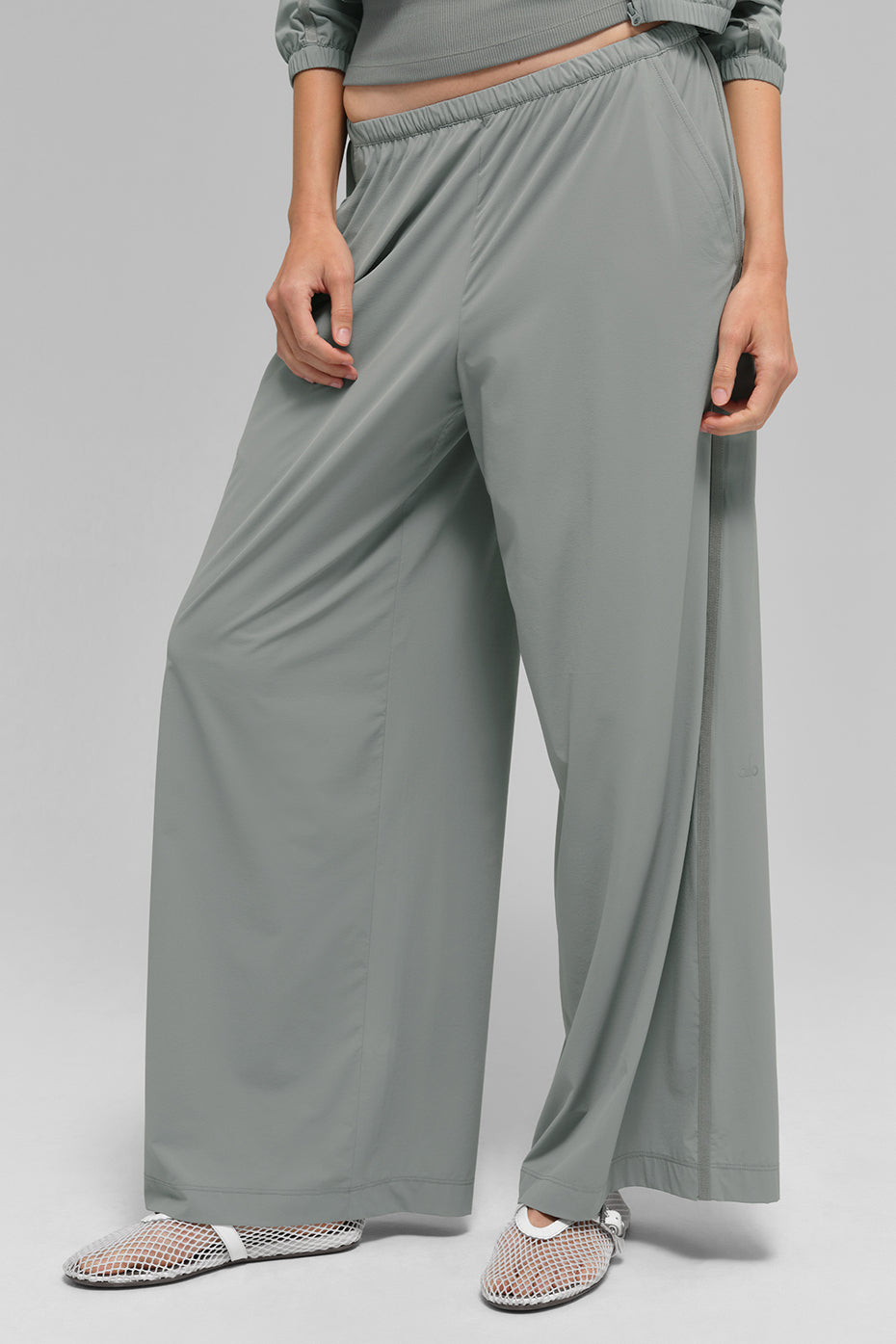 alo Breezy Wide Leg Pant (Regular) - Lunar Grey