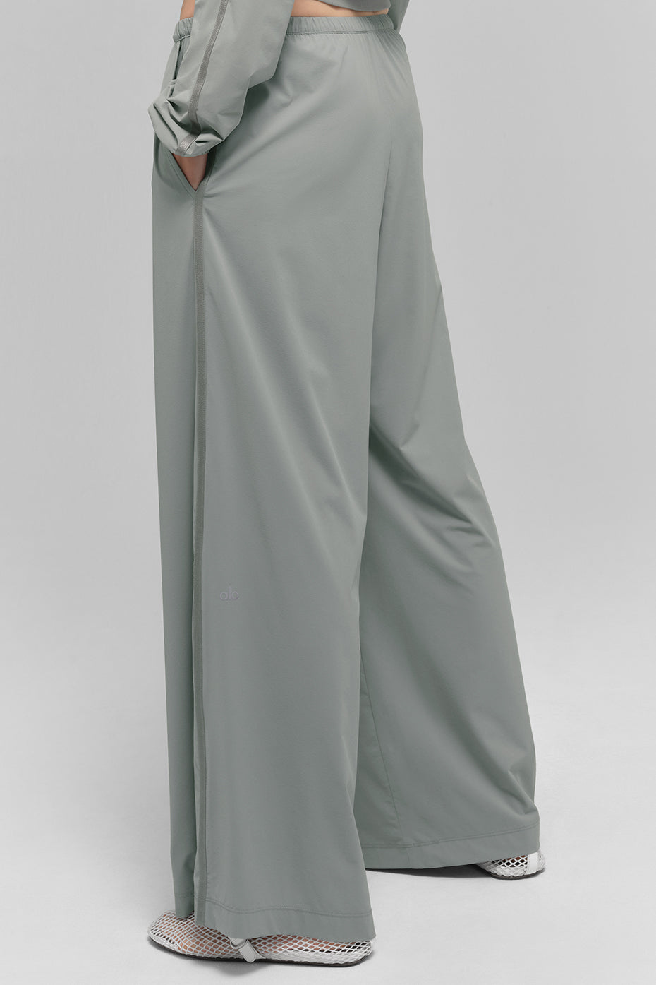 alo Breezy Wide Leg Pant (Regular) - Lunar Grey