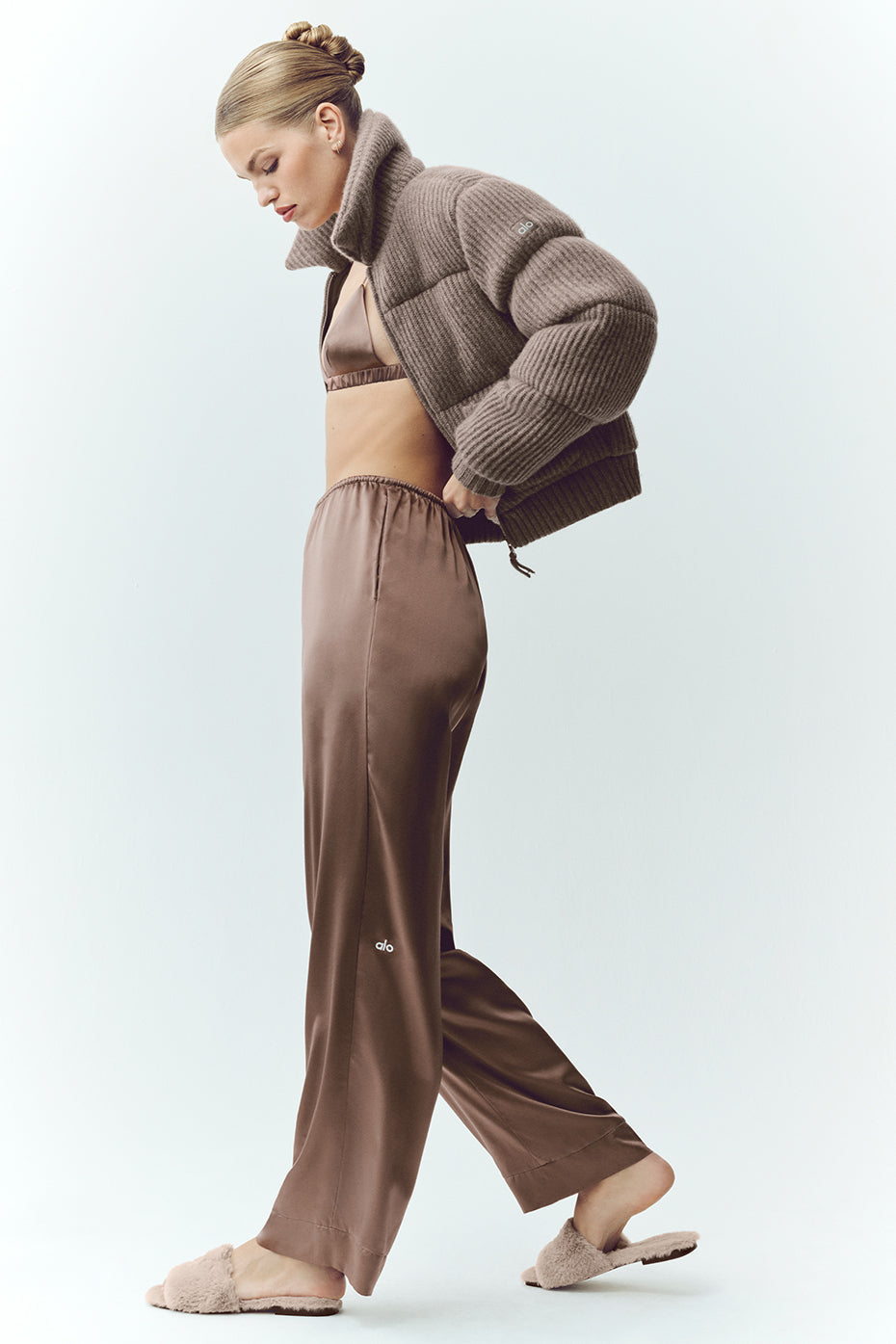alo Silk Luminous Pant (Regular) - Alpine Cocoa