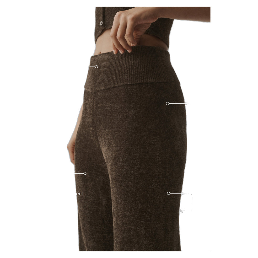 ALO Micro Chenille High-Waist Straight Leg Pant - Espresso