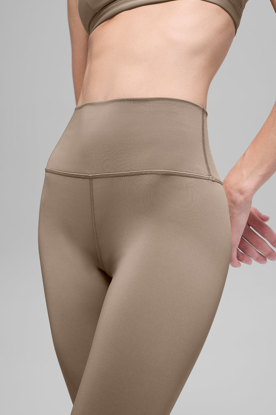 alo High-Waist Airlift Legging - Gravel