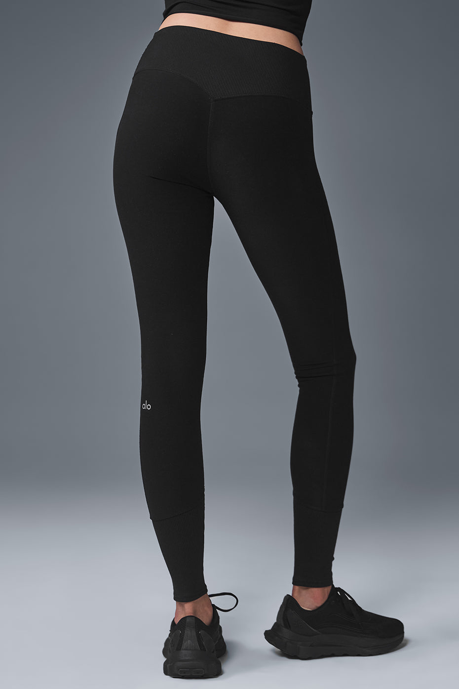 alo High-Waist Alosoft Lounge Legging - Black