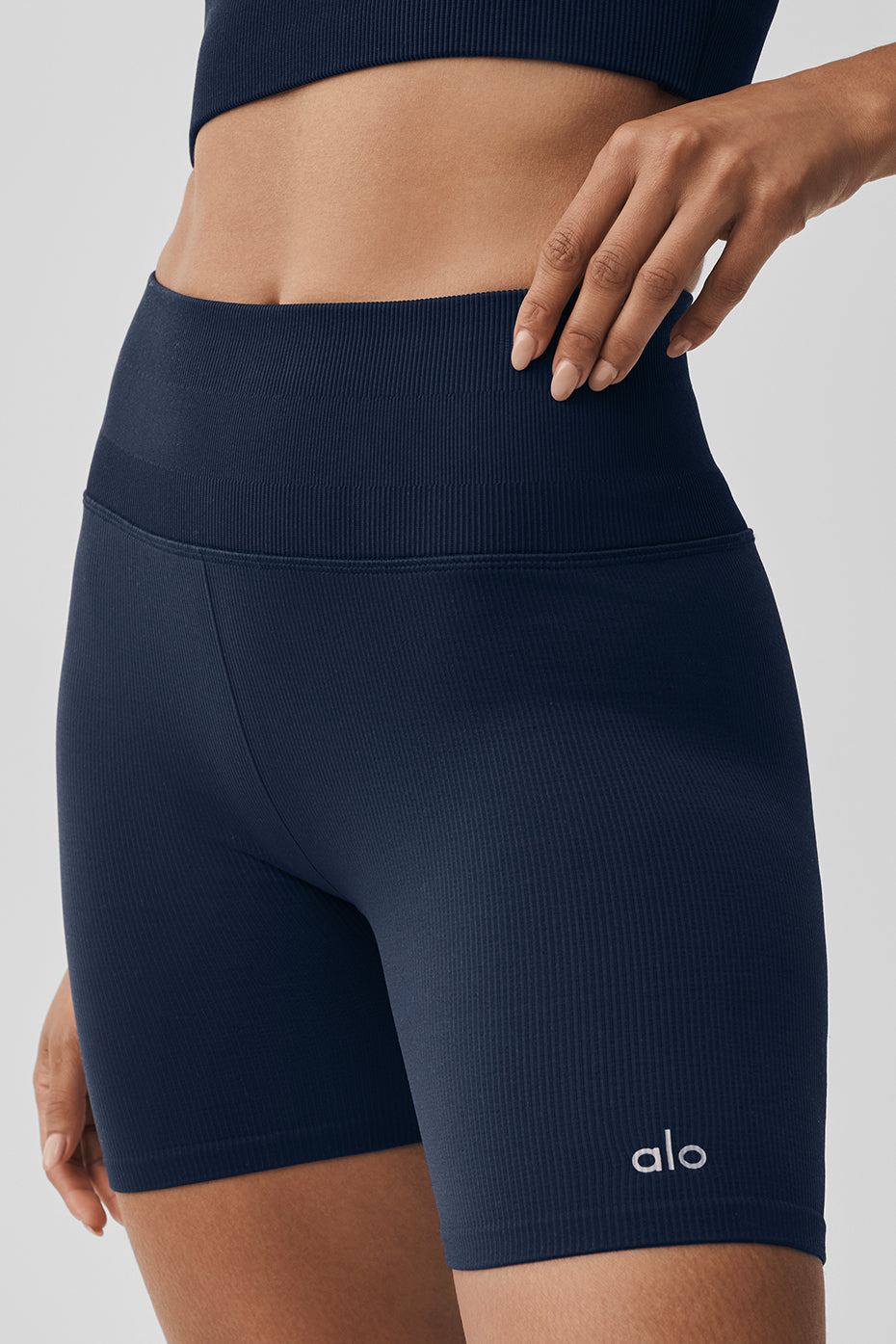 alo 5" Seamless Ribbed Favorite Short - Navy