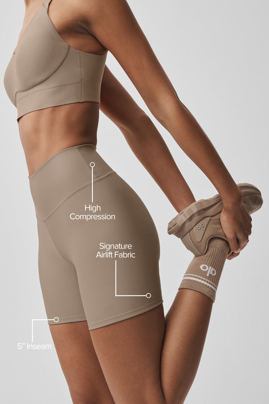 alo 5" Airlift Energy Short - Gravel