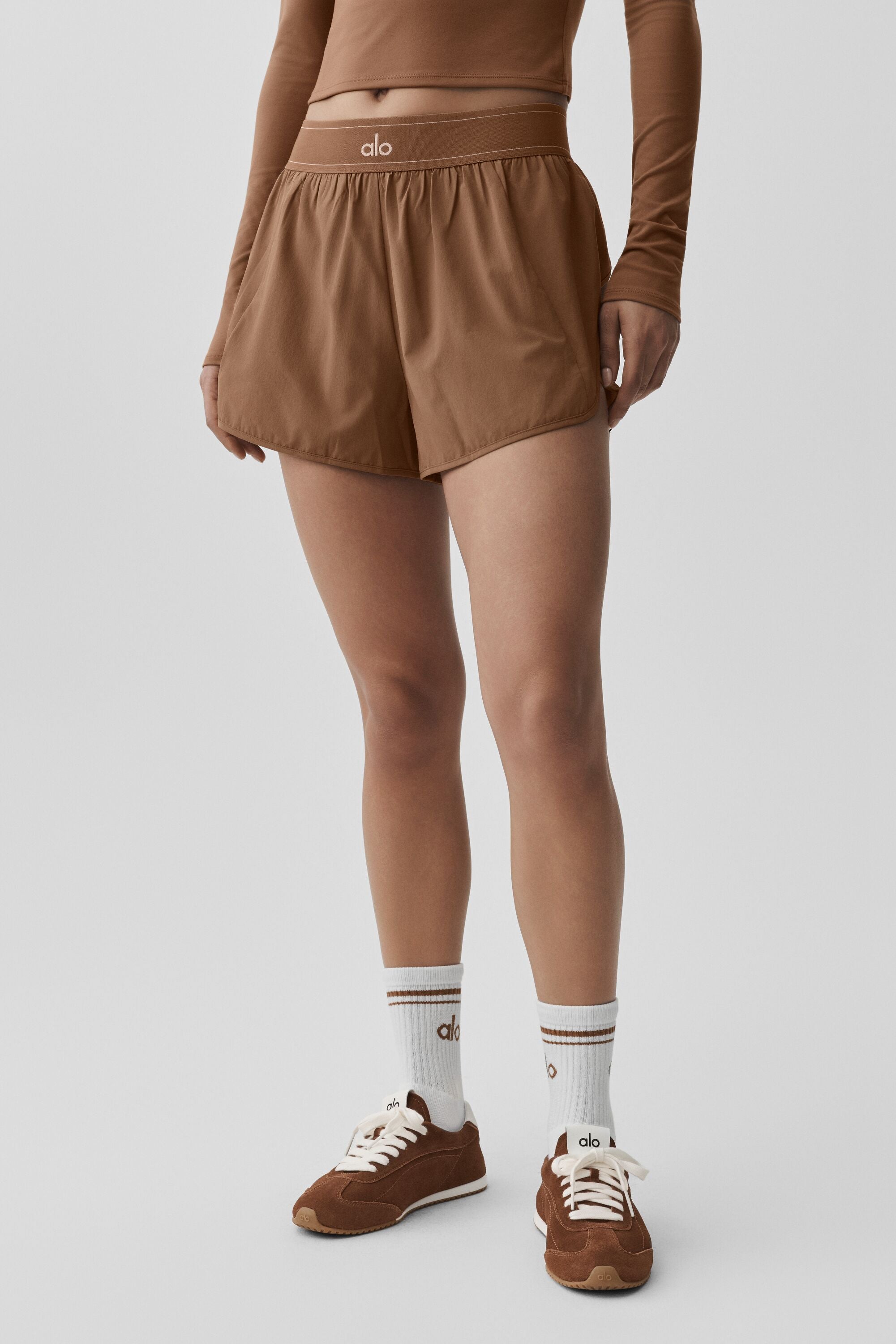 alo Match Point Short - Sun Kissed Brown