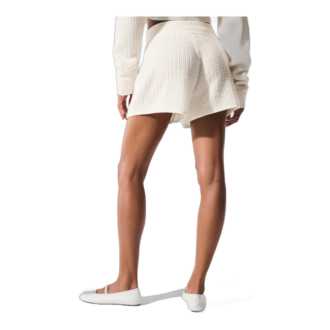 alo Cashmere High-Waist Plush Waffle Short - Ivory