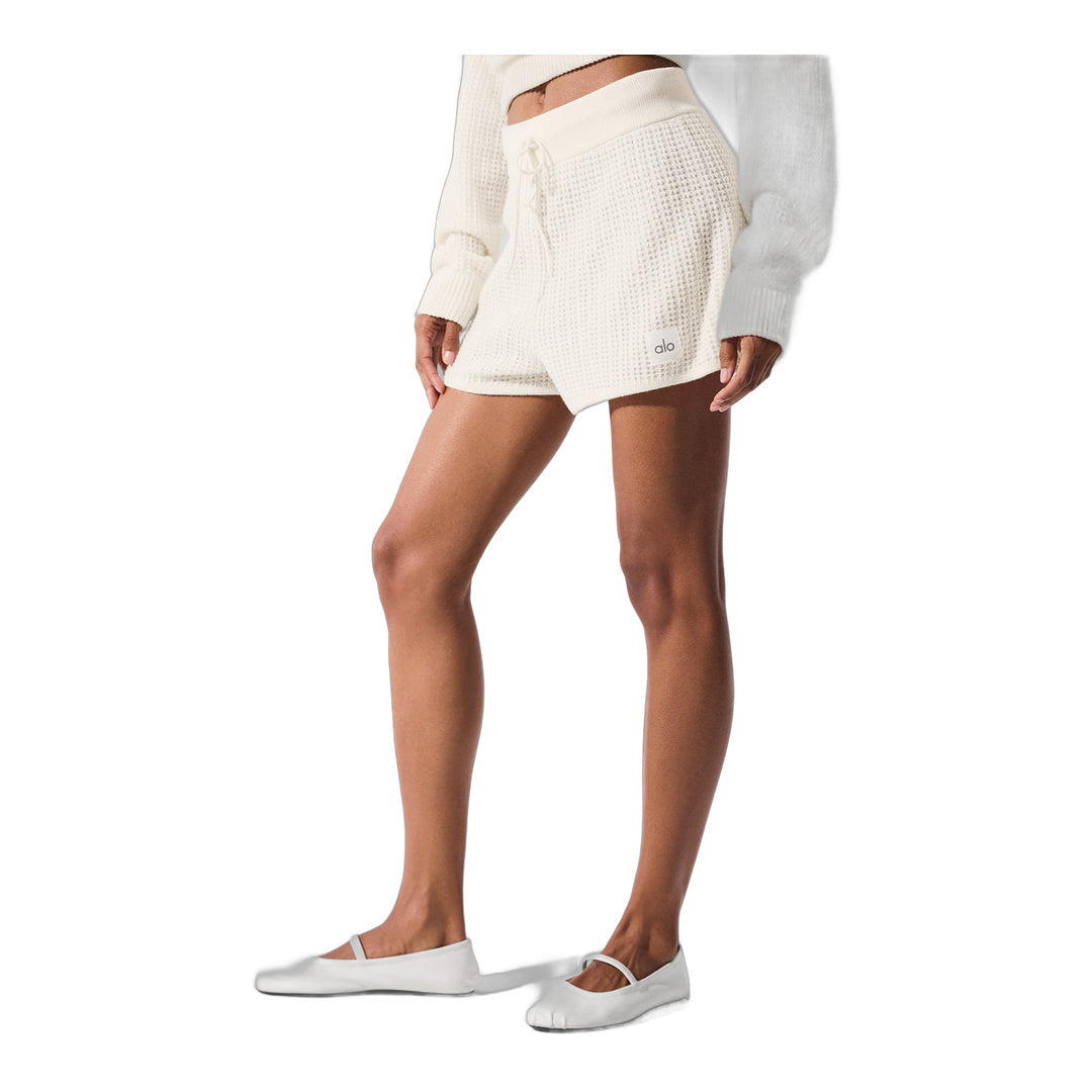 alo Cashmere High-Waist Plush Waffle Short - Ivory