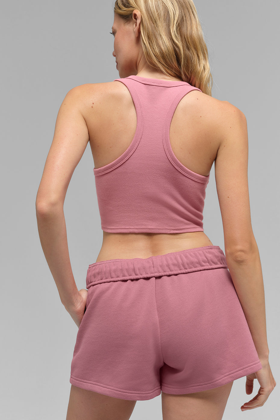 alo Accolade Short - Pink Wild Rose