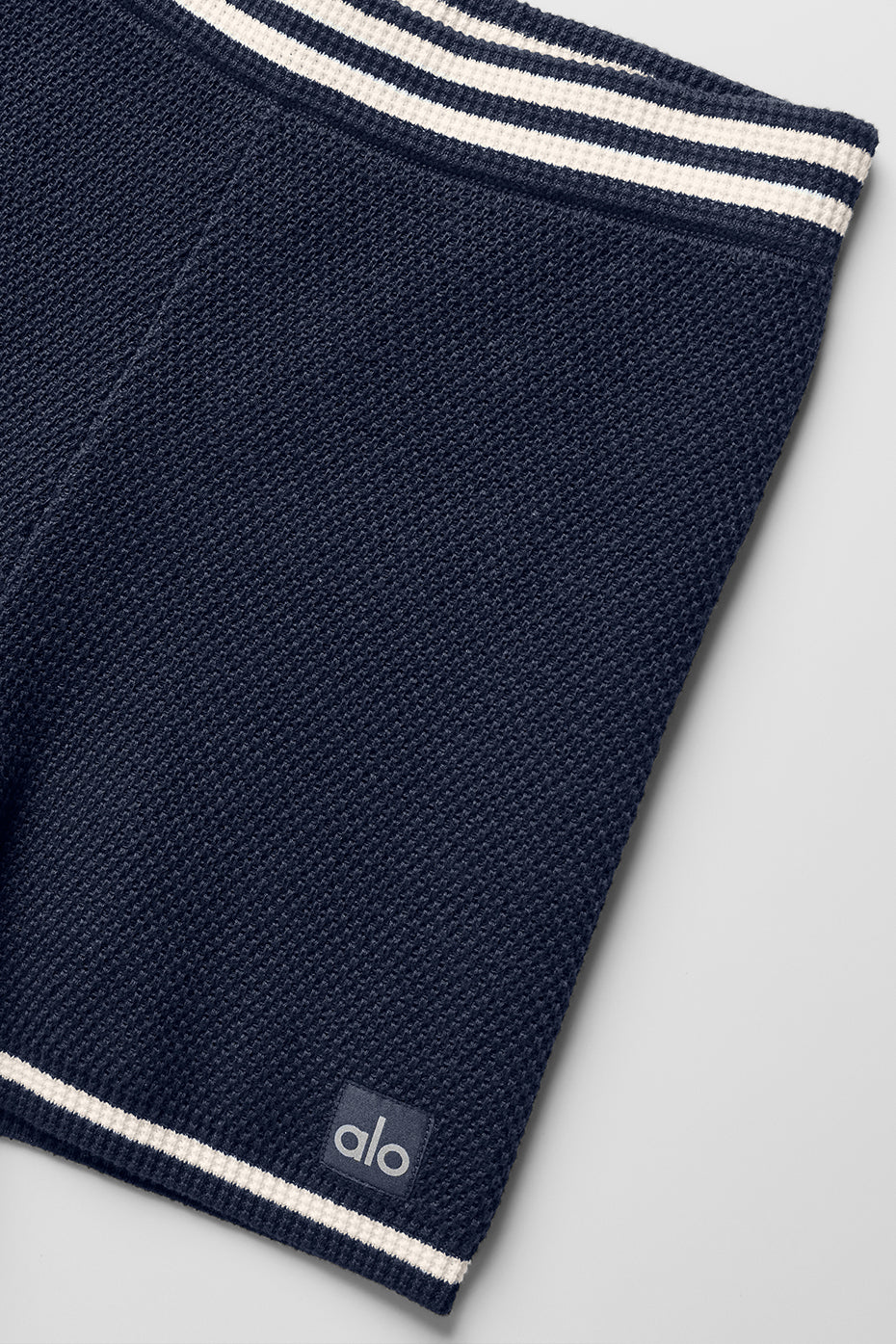 alo Tennis Club Sweater Knit Hot Short - Navy/Ivory