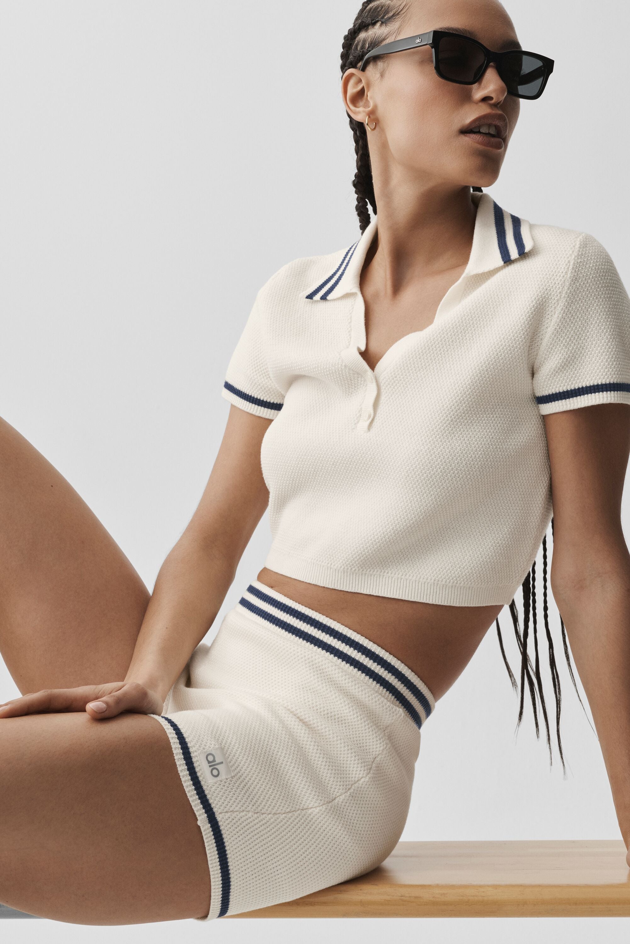 alo Tennis Club Sweater Knit Hot Short - Ivory/Navy