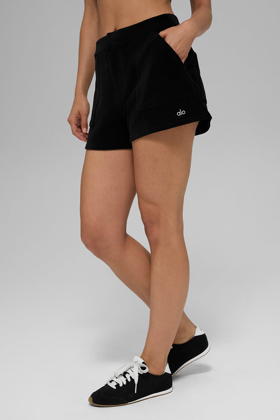 alo Micro Corduroy On Duty Short - Black