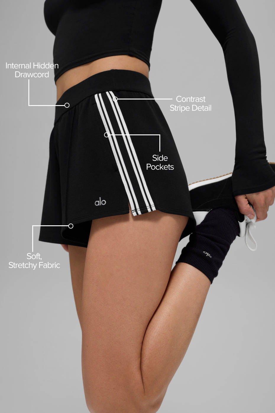 alo Track Star Short - Black