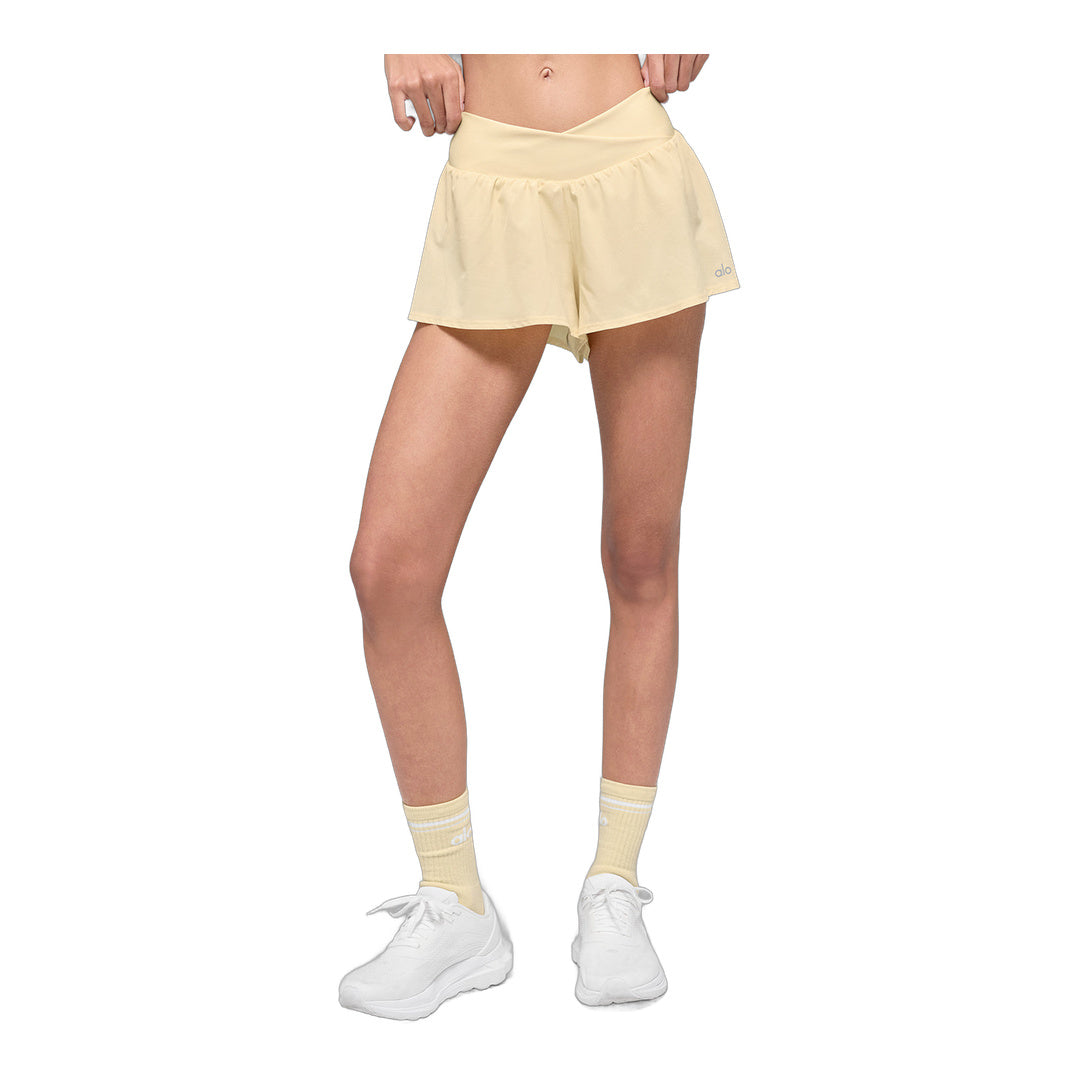 alo V-Cute Running Short - Candlelight Yellow