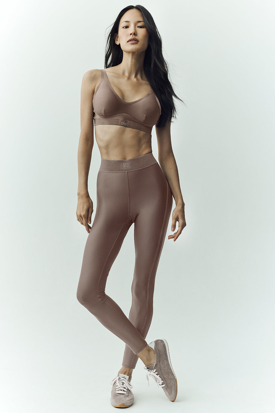 alo Airlift Line Up Mirage Bra - Alpine Cocoa