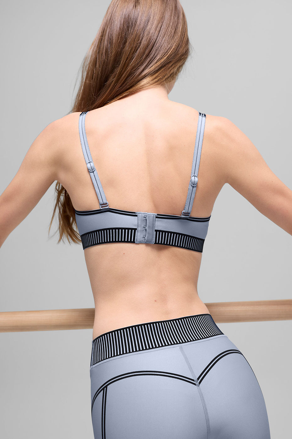 alo Airlift Line Up Bra - Winter Frost