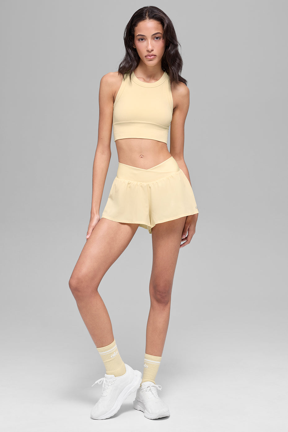 alo Seamless Delight High Neck Bra - Candlelight Yellow
