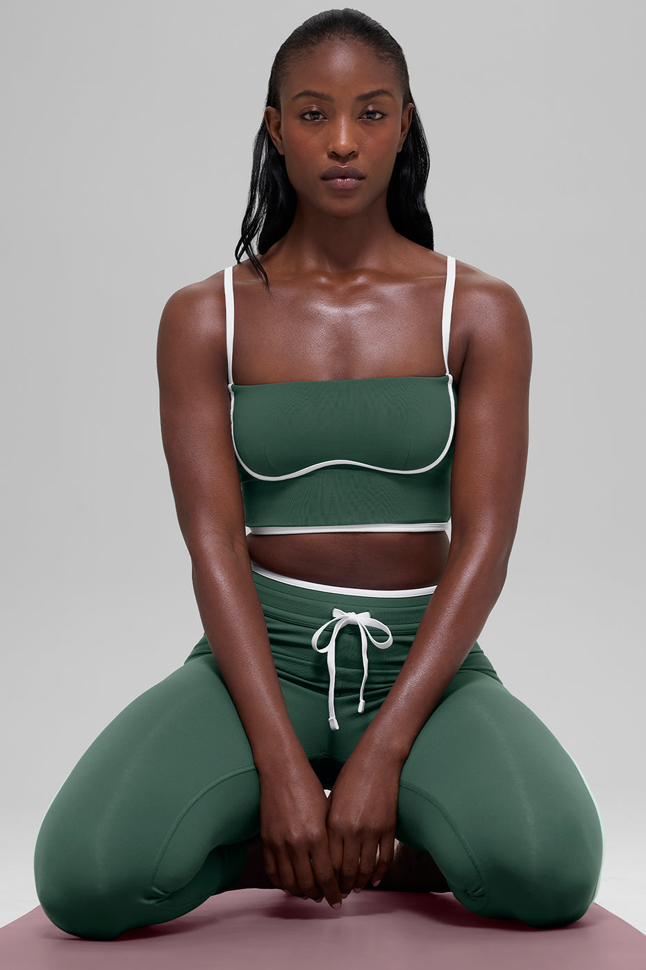 alo Airbrush Streamlined Bra Tank - Clover Green/White