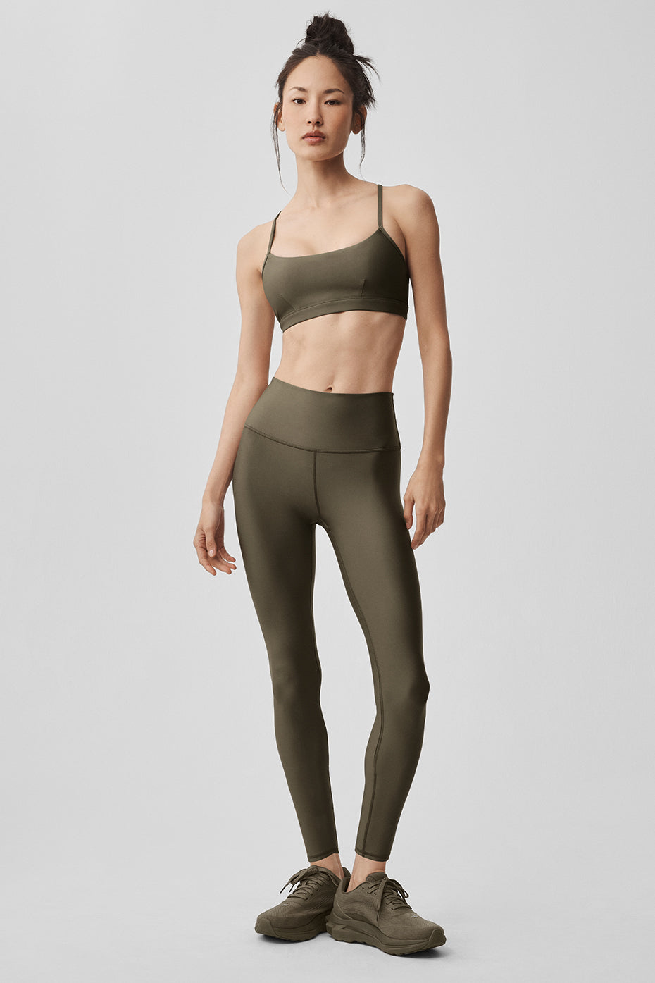 alo Airlift Intrigue Bra - Olive Tree