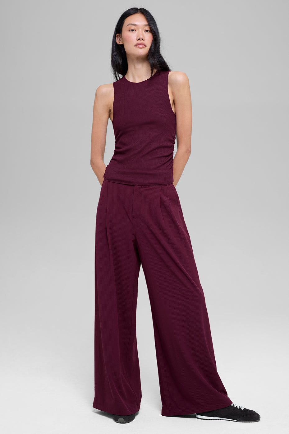 alo Ribbed En Pointe Tank - Burgundy