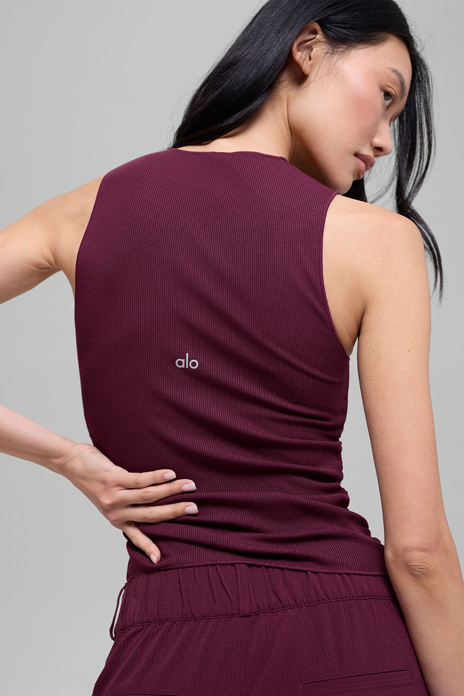 alo Ribbed En Pointe Tank - Burgundy