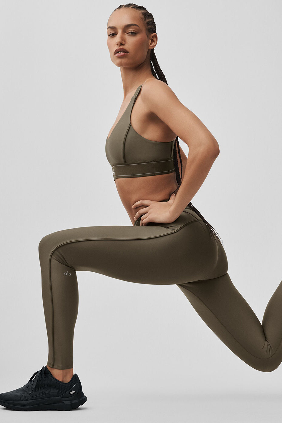 alo Airlift Suit Up Bra - Olive Tree/Olive Tree