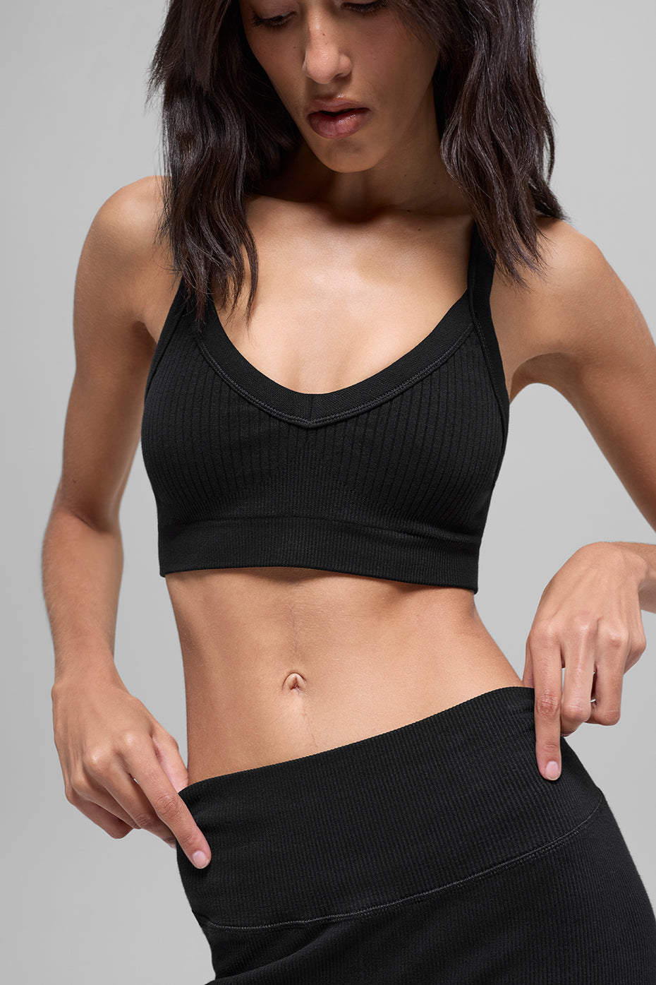 alo Seamless Two Tone Rib Bra - Black