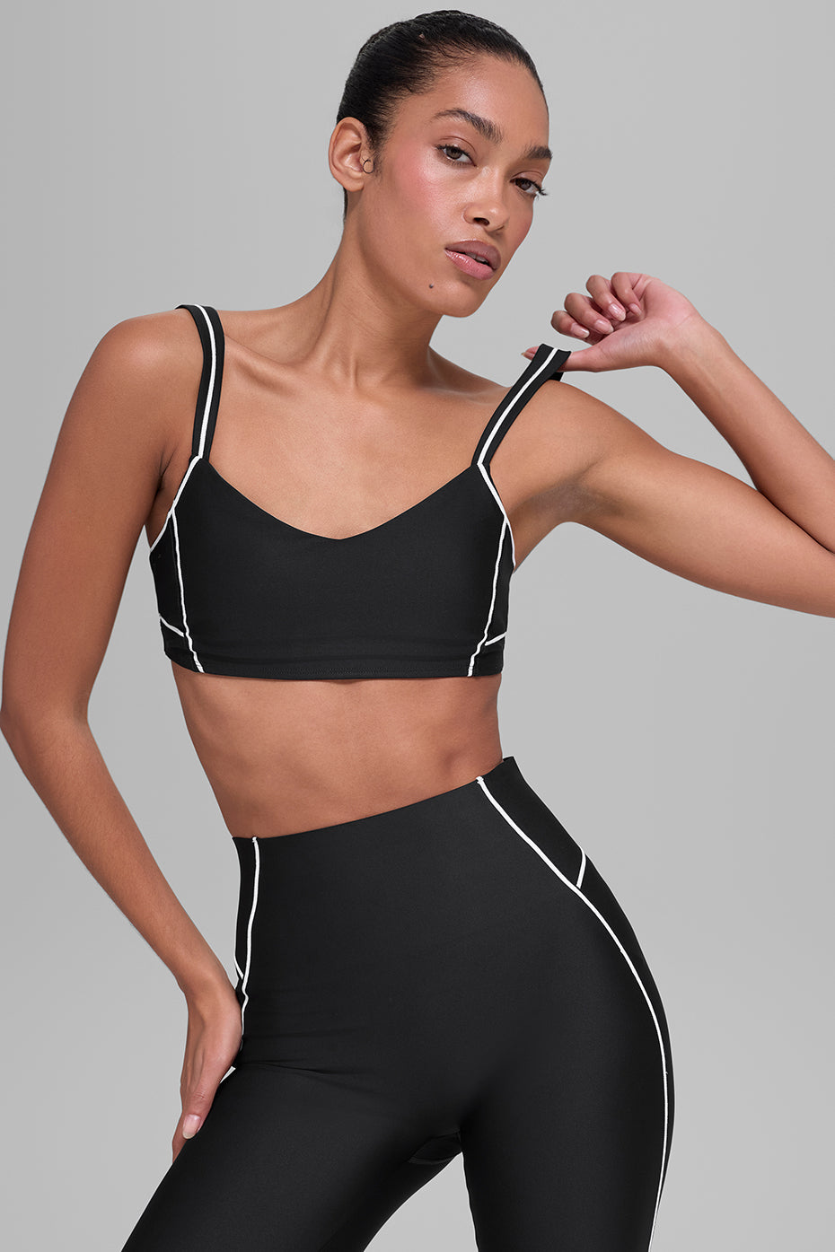 alo Airlift Haven Bra - Black/White