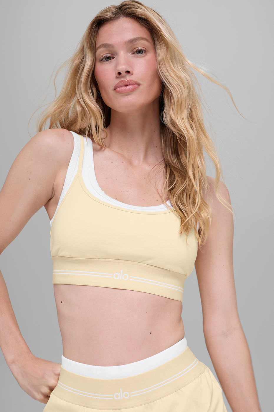 alo Airbrush Better Together Bra - Candlelight Yellow/White