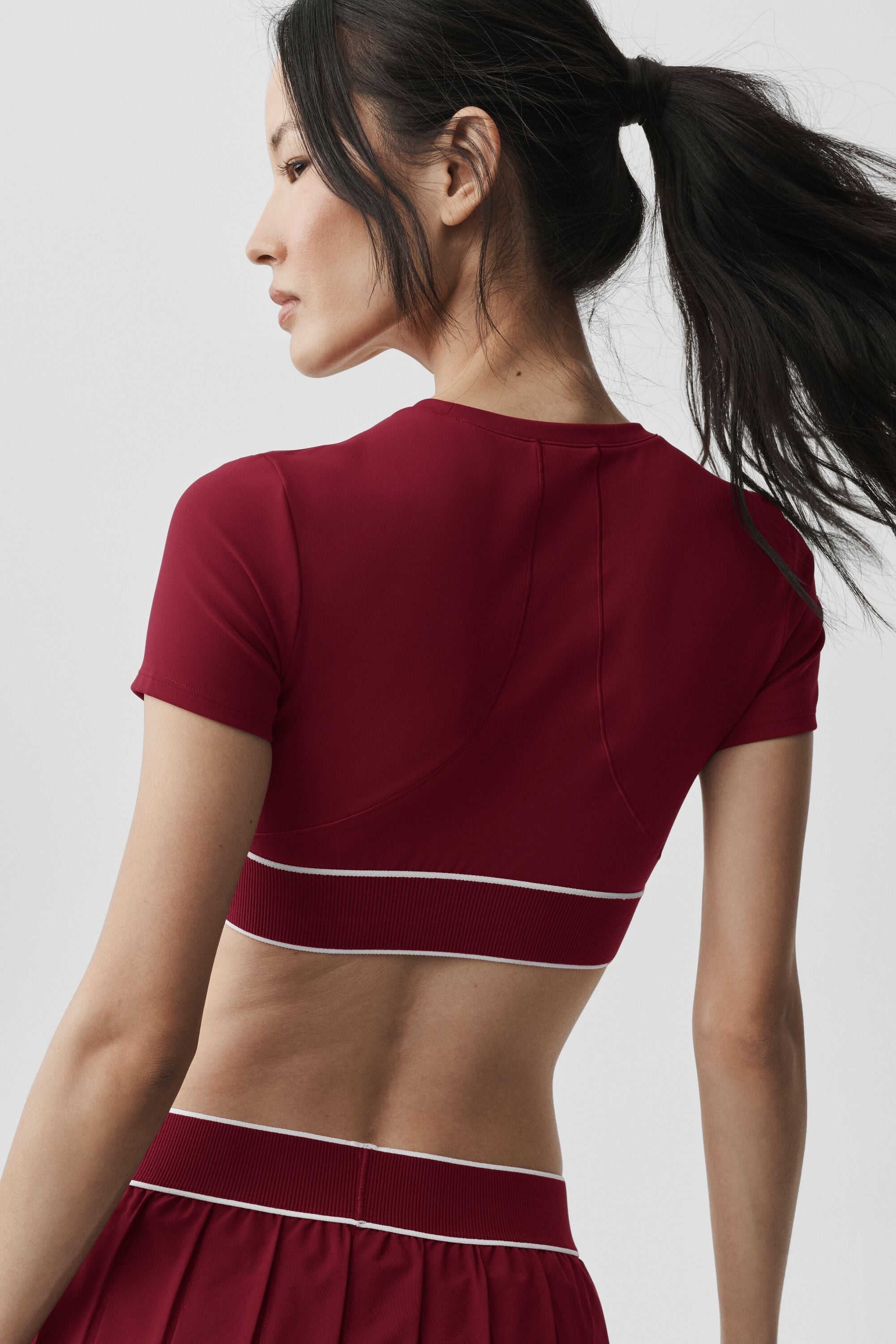 alo ALO Softsculpt Amp It Up Short Sleeve Bra - Summer Romance Red