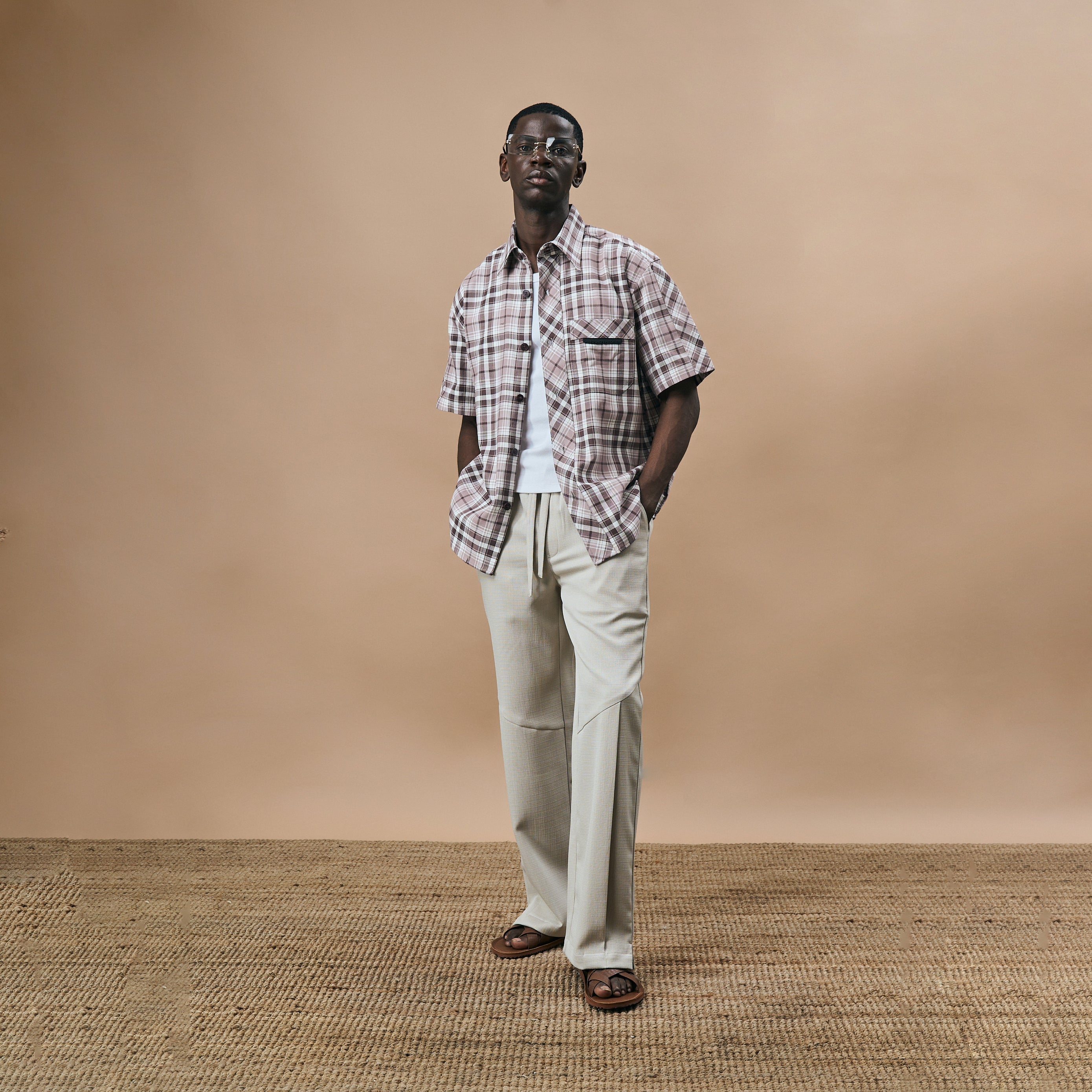 PLEATED ARCH CUT PANTS- BISCUIT