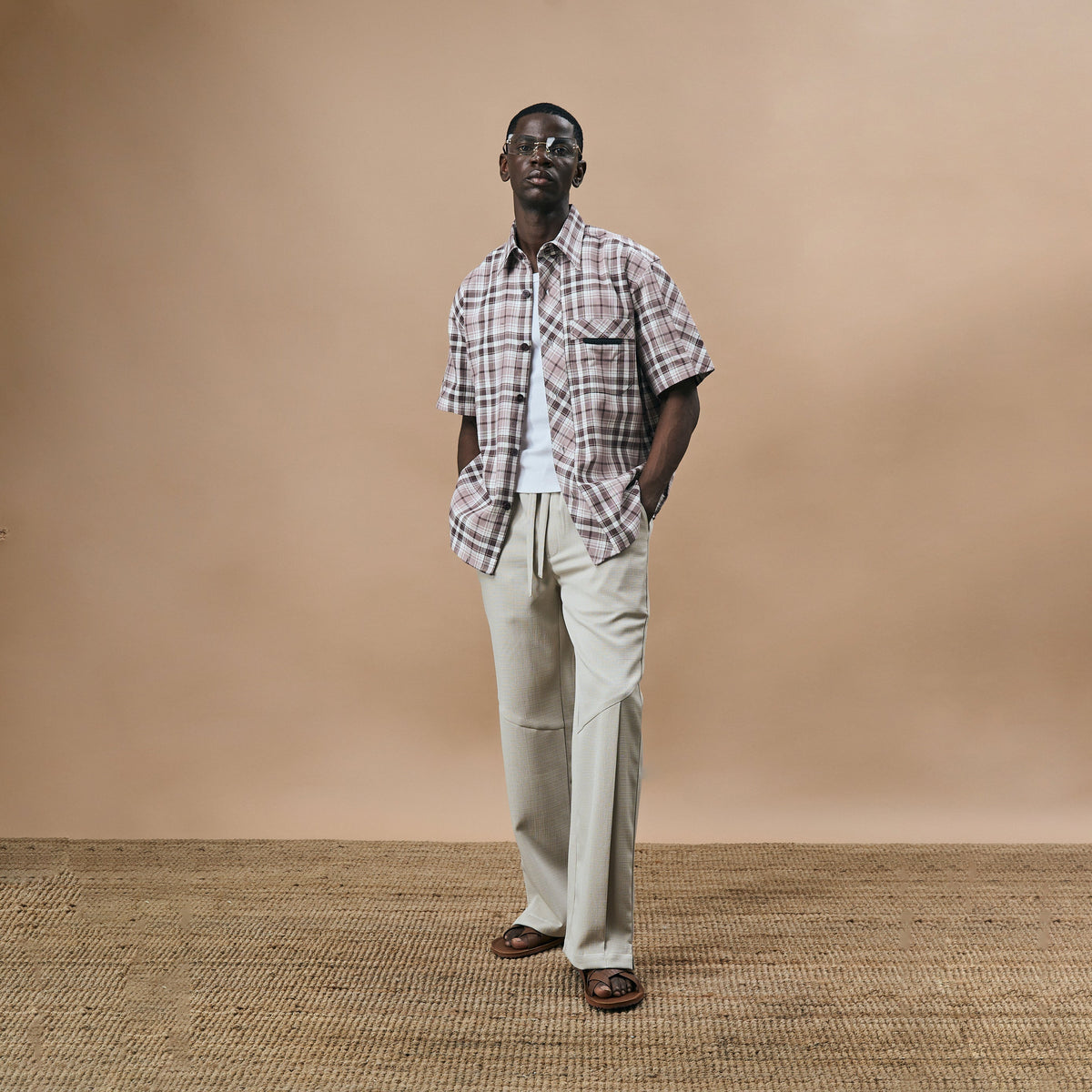 PLEATED ARCH CUT PANTS- BISCUIT