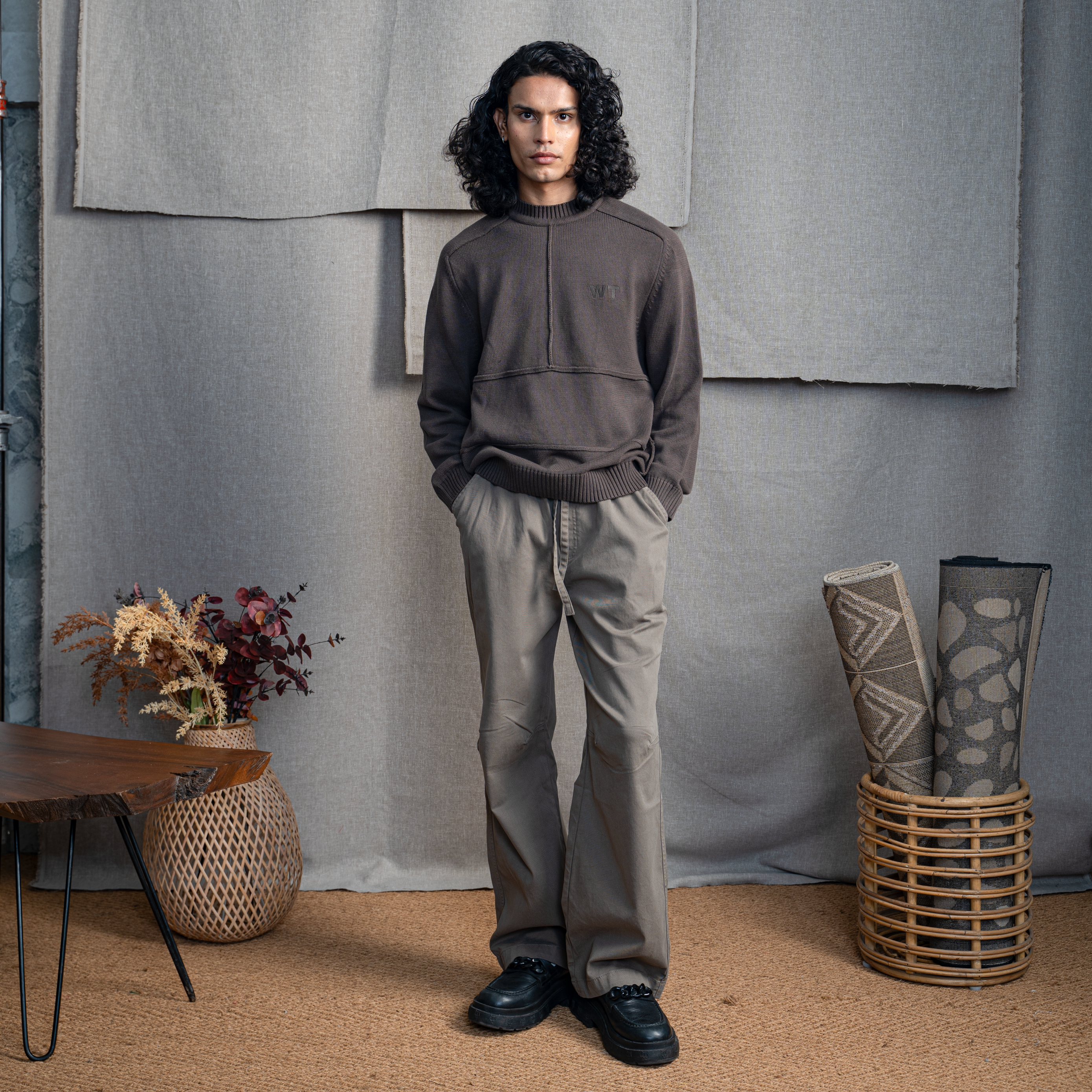KNITTED CREW NECK JUMPER - ASH WOOD