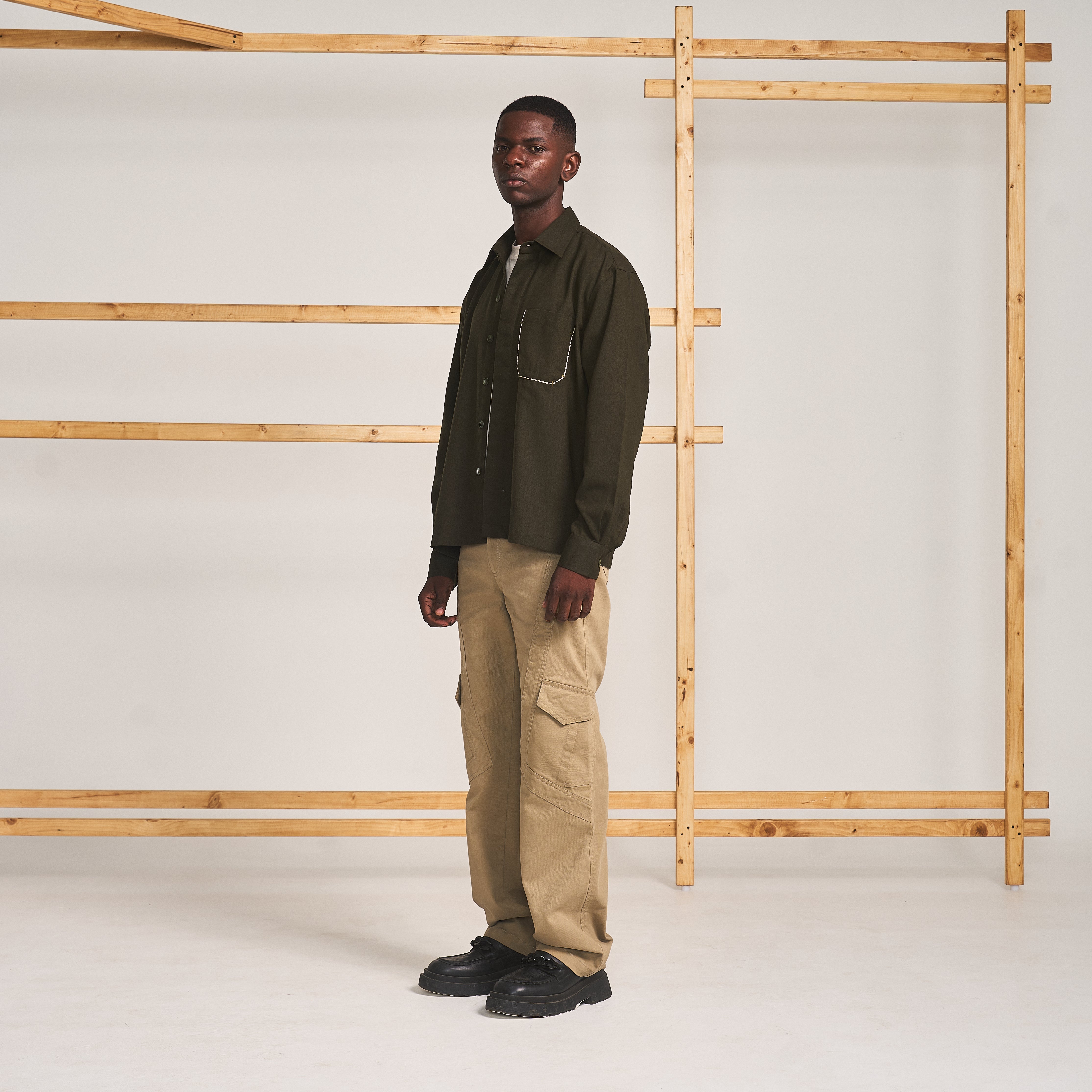 TACKED POCKET SHIRT- OLIVE