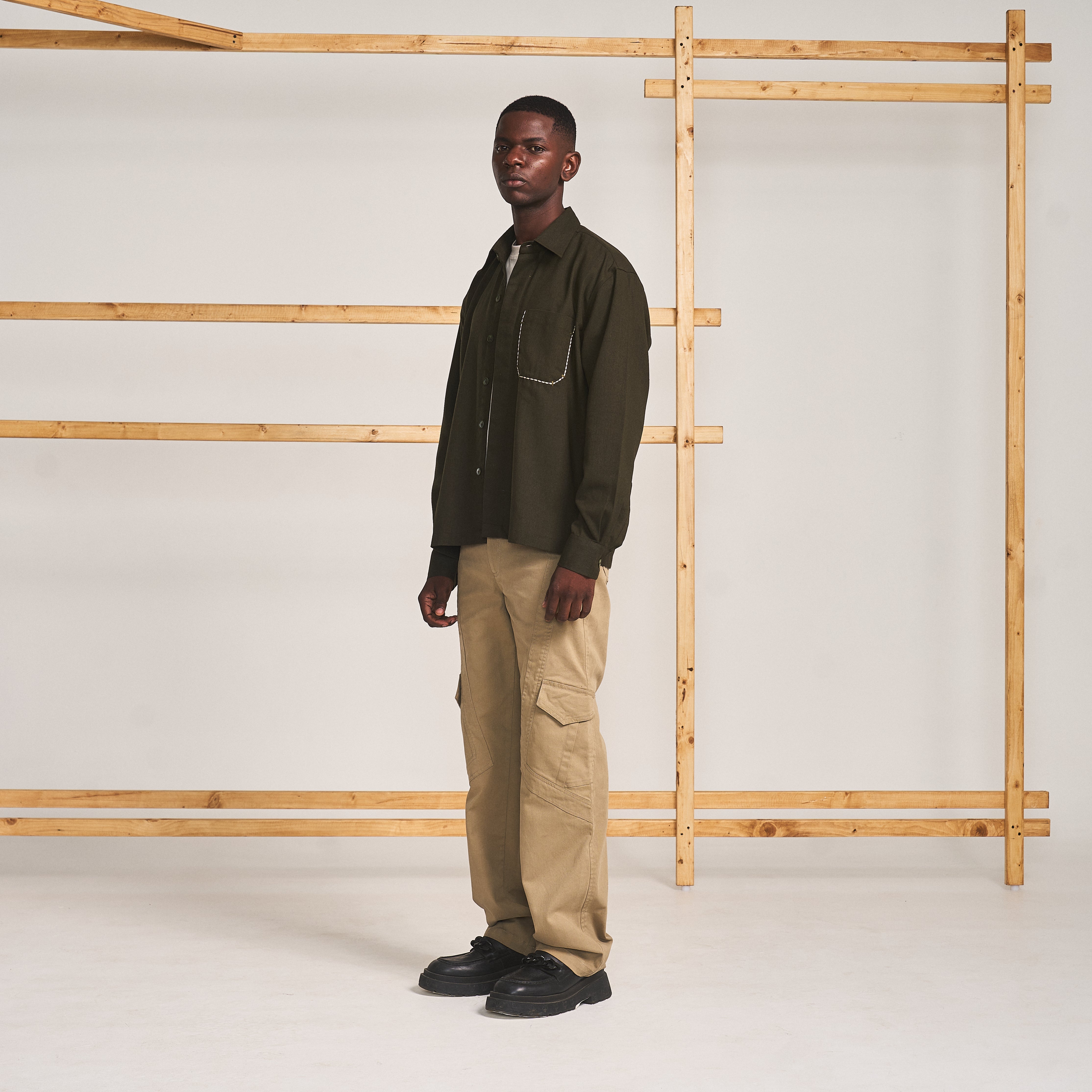 TACKED POCKET SHIRT- OLIVE