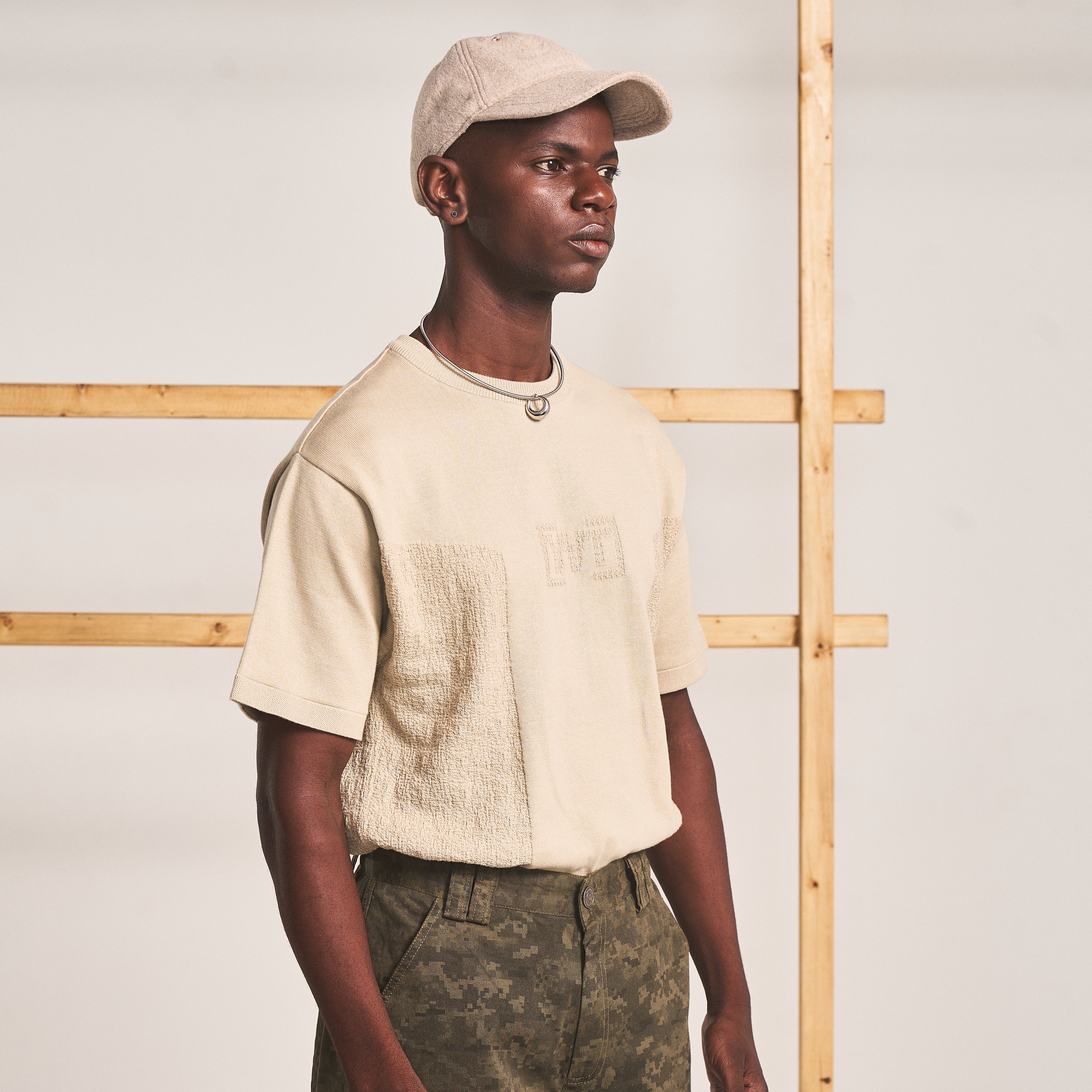 TEXTURED KNIT T-SHIRT- SANDSTONE