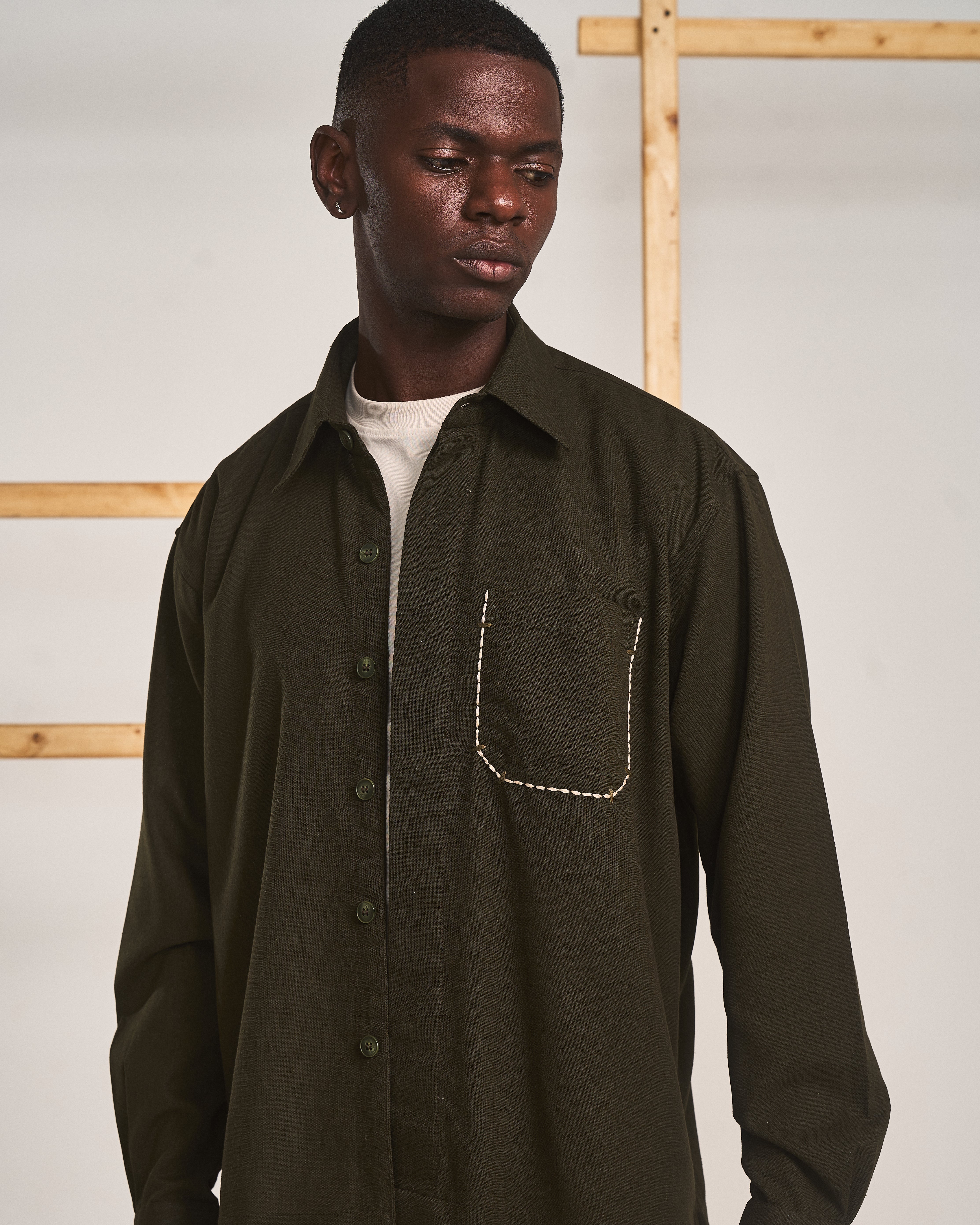 TACKED POCKET SHIRT- OLIVE