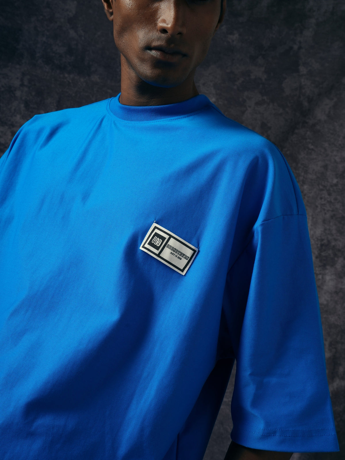 Odd Blue Basic Tshirt