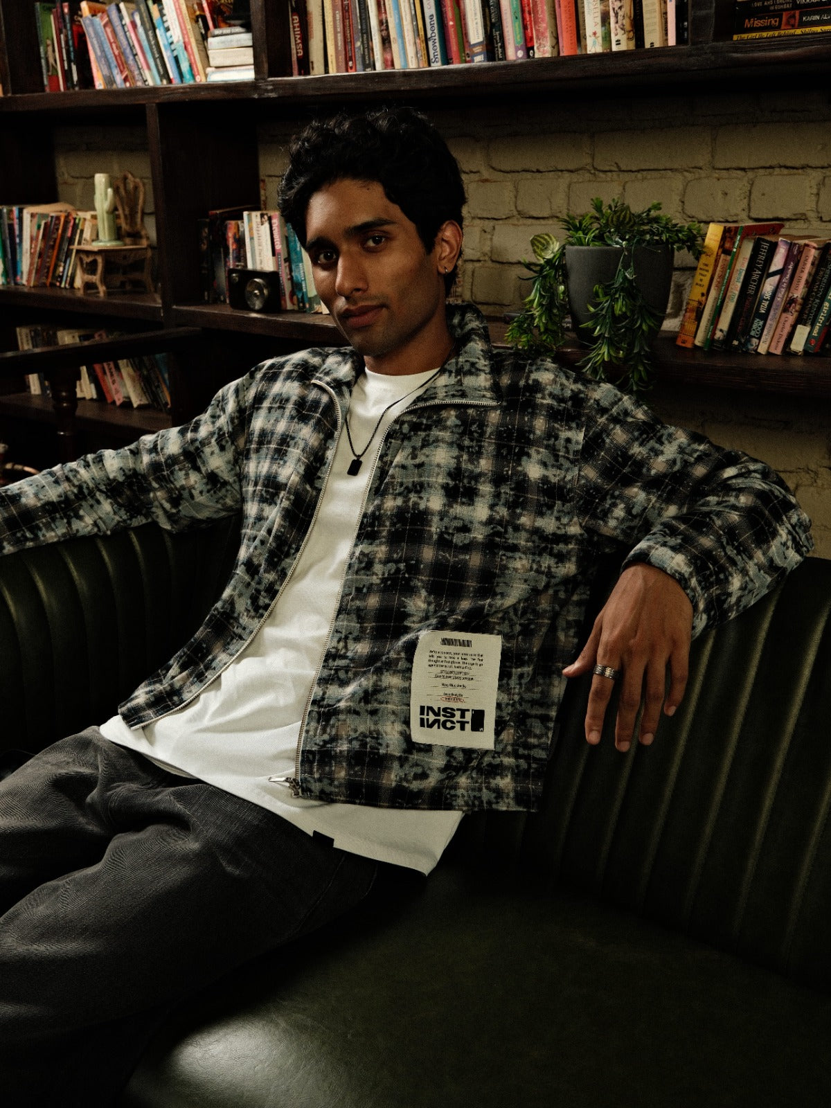 The Solo Zipper Shirt - (Washed Blue)