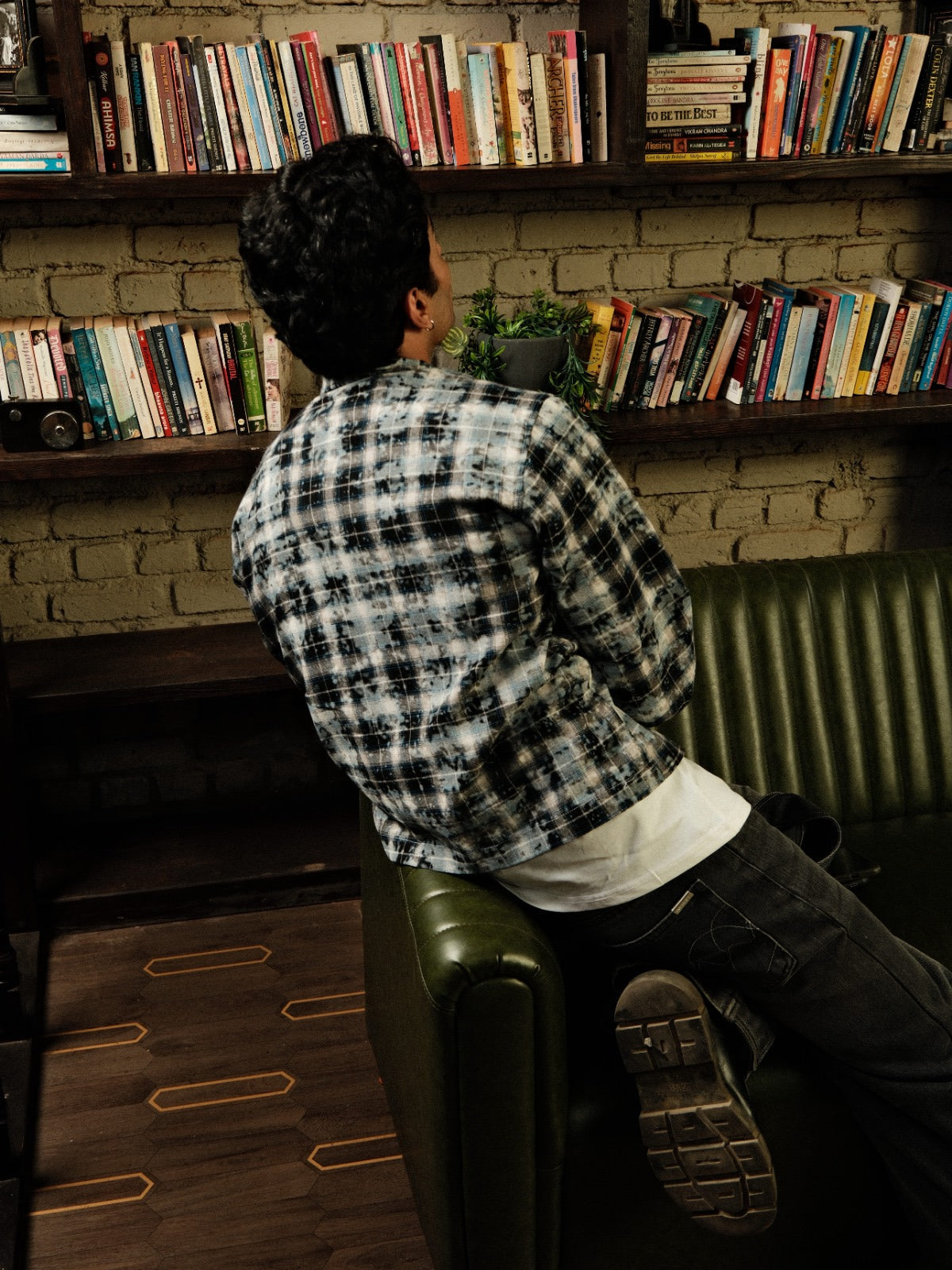 The Solo Zipper Shirt - (Washed Blue)