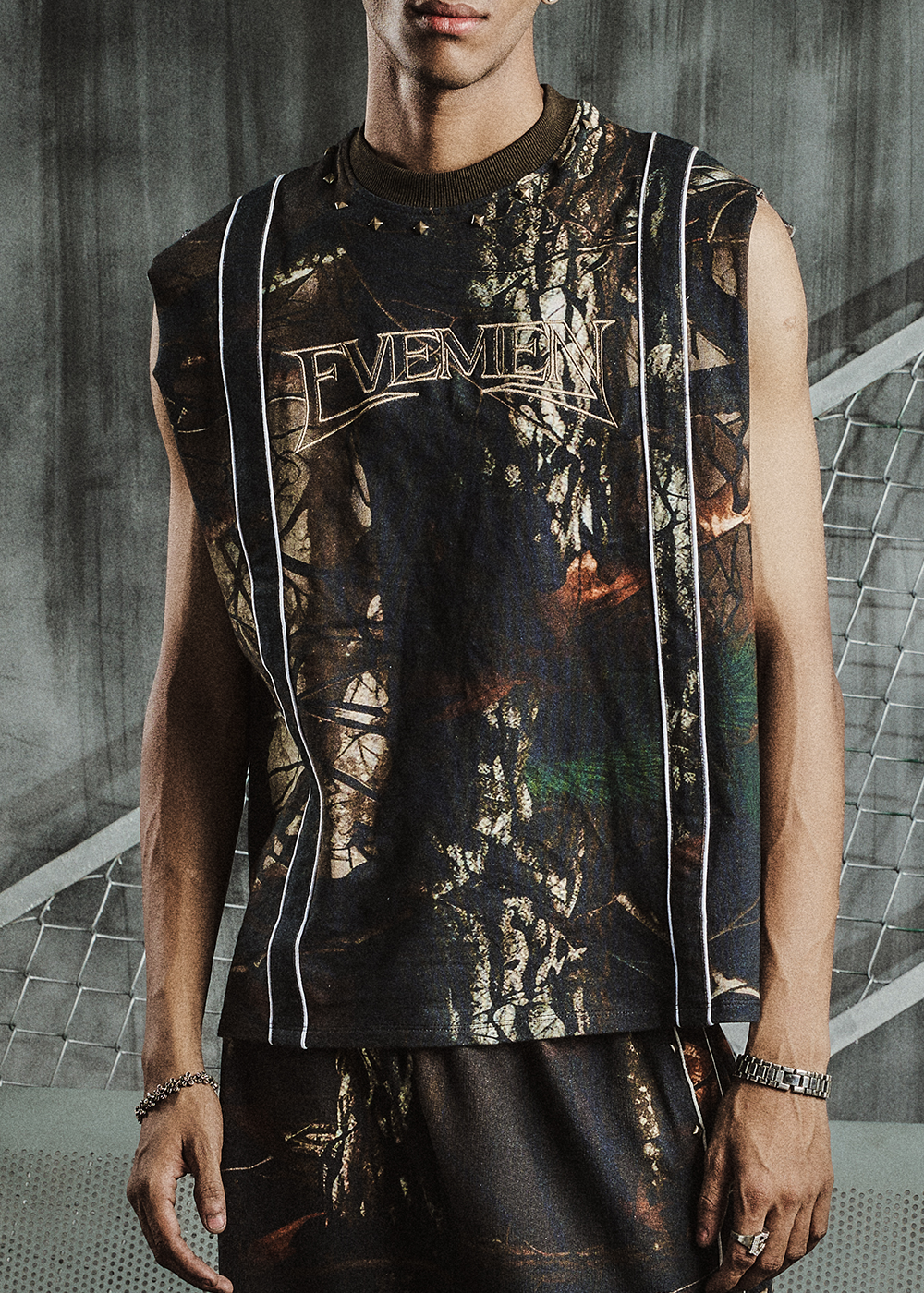 Oak stripe tank