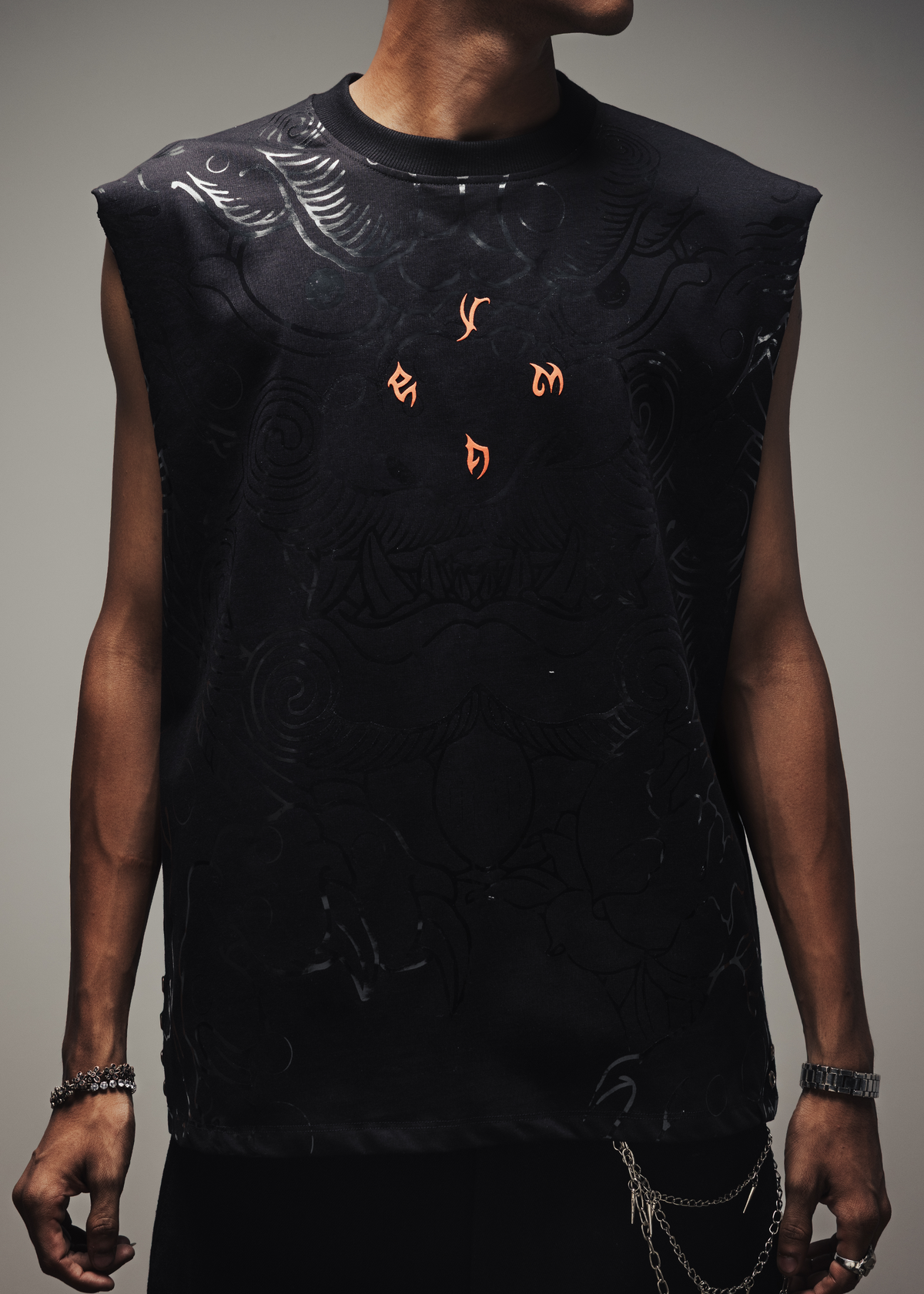 Asur tank