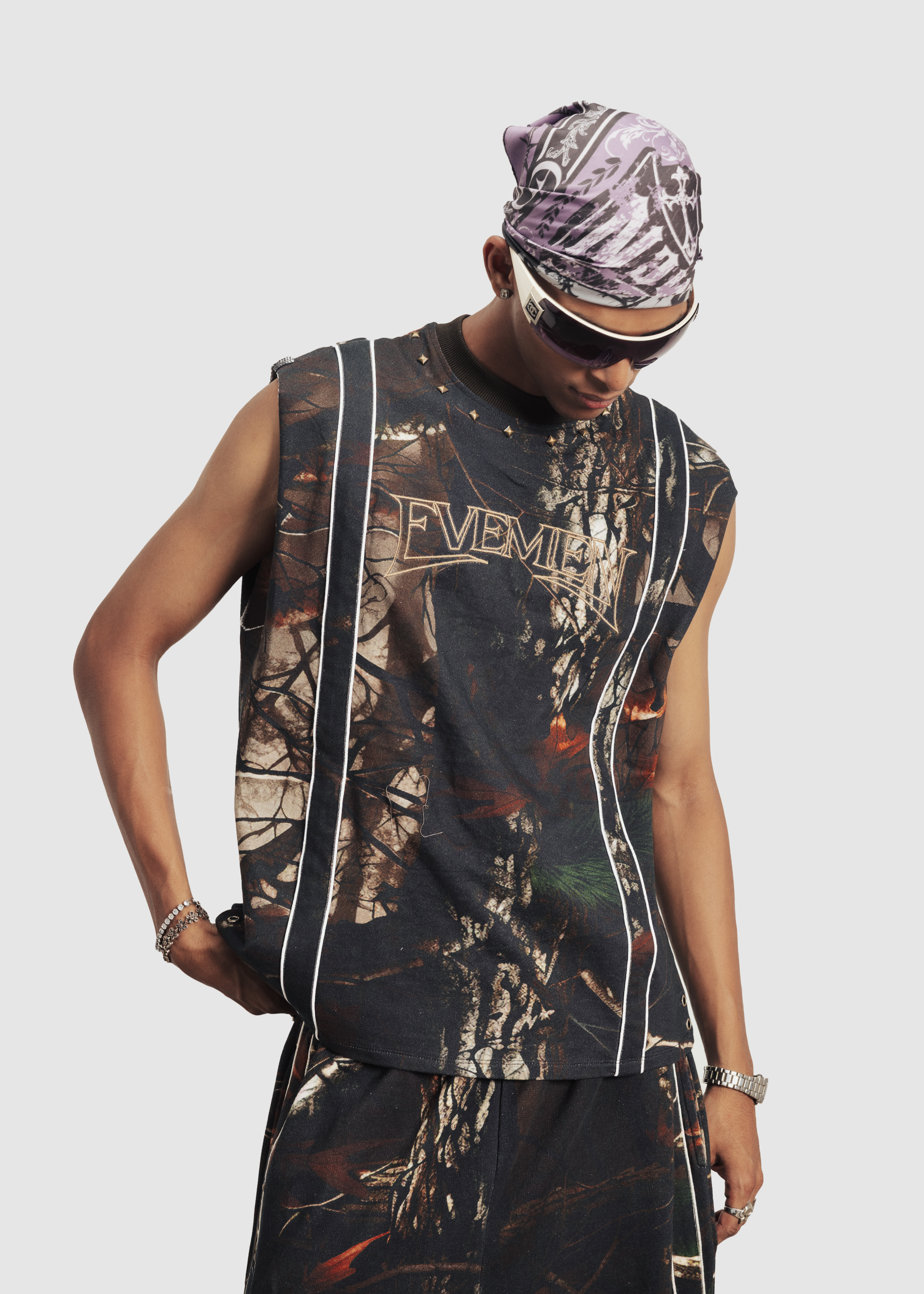 Oak stripe tank