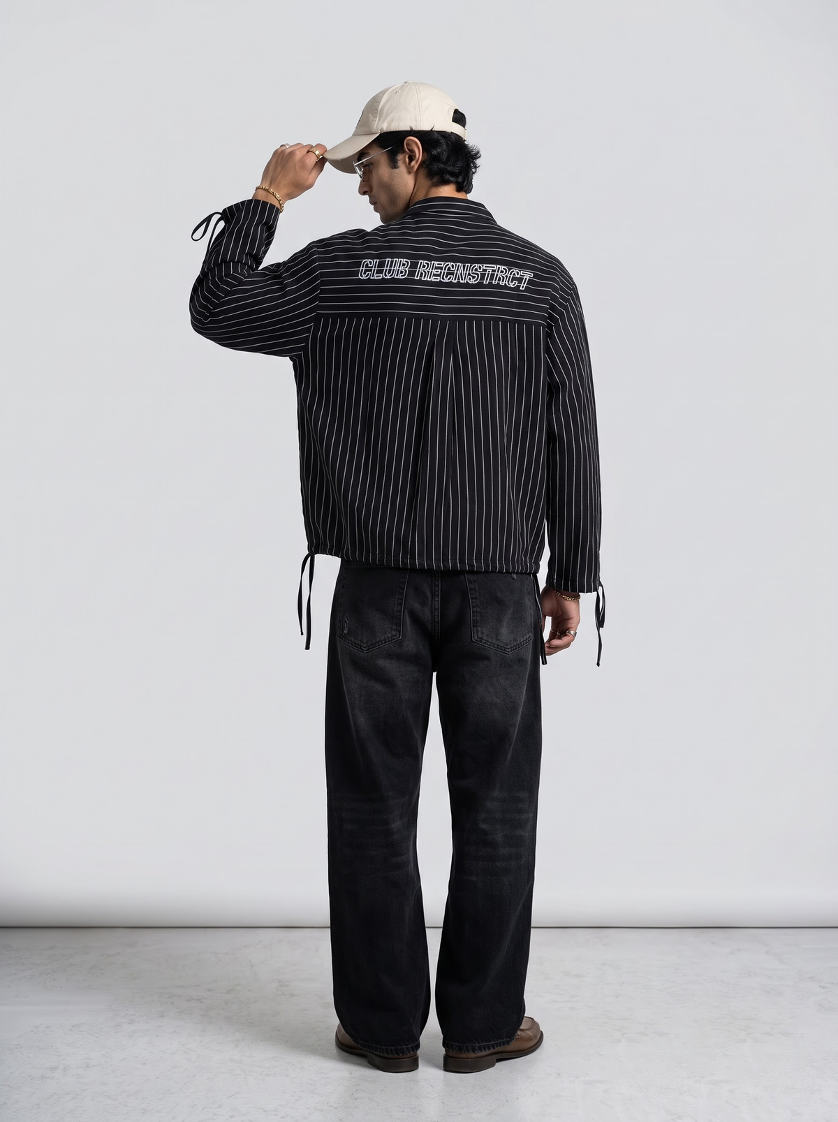 Stripped Void Boxy fit - Black
