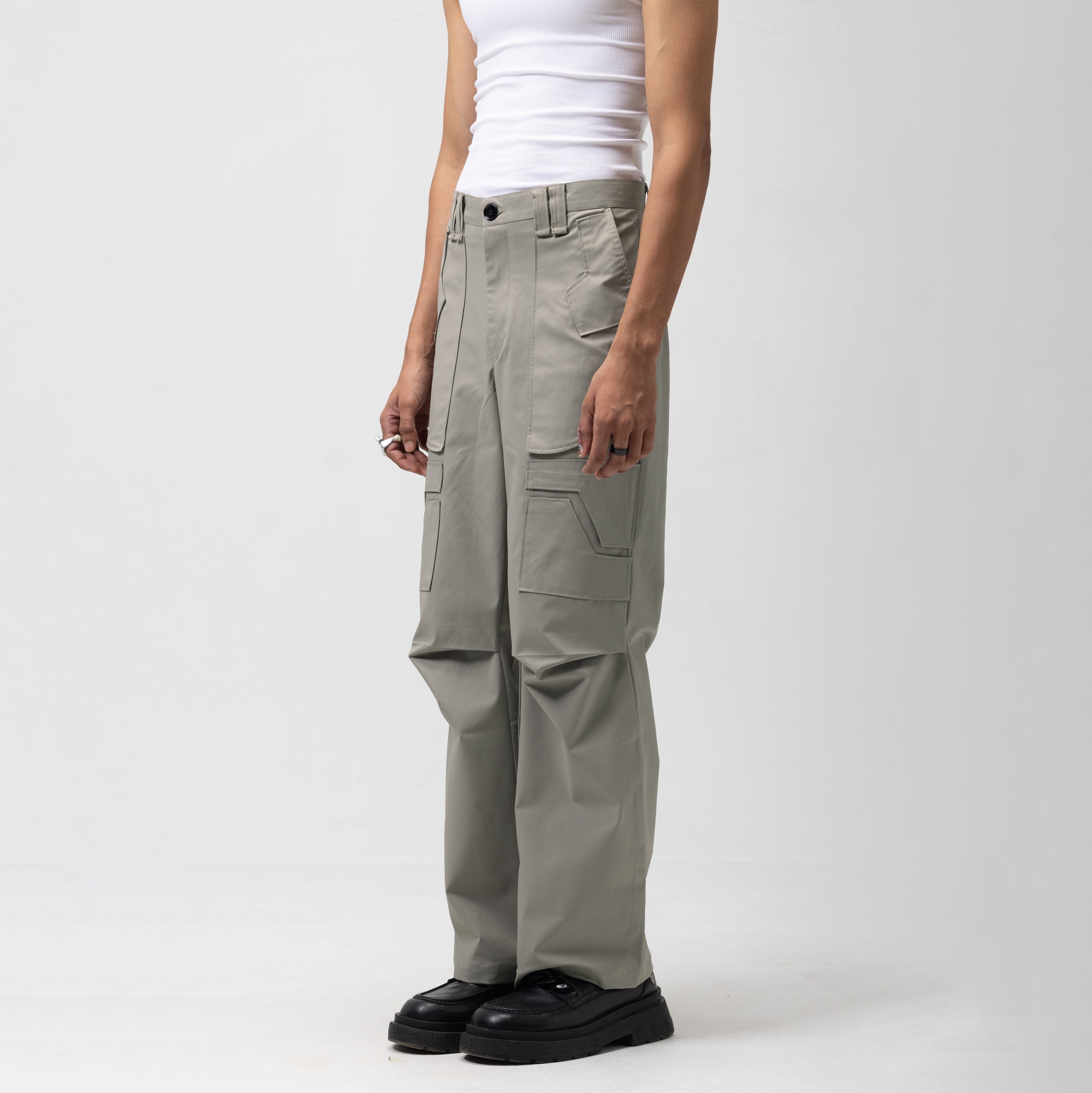 PATCH POCKET PARACHUTE PANTS - GUN SMOKE