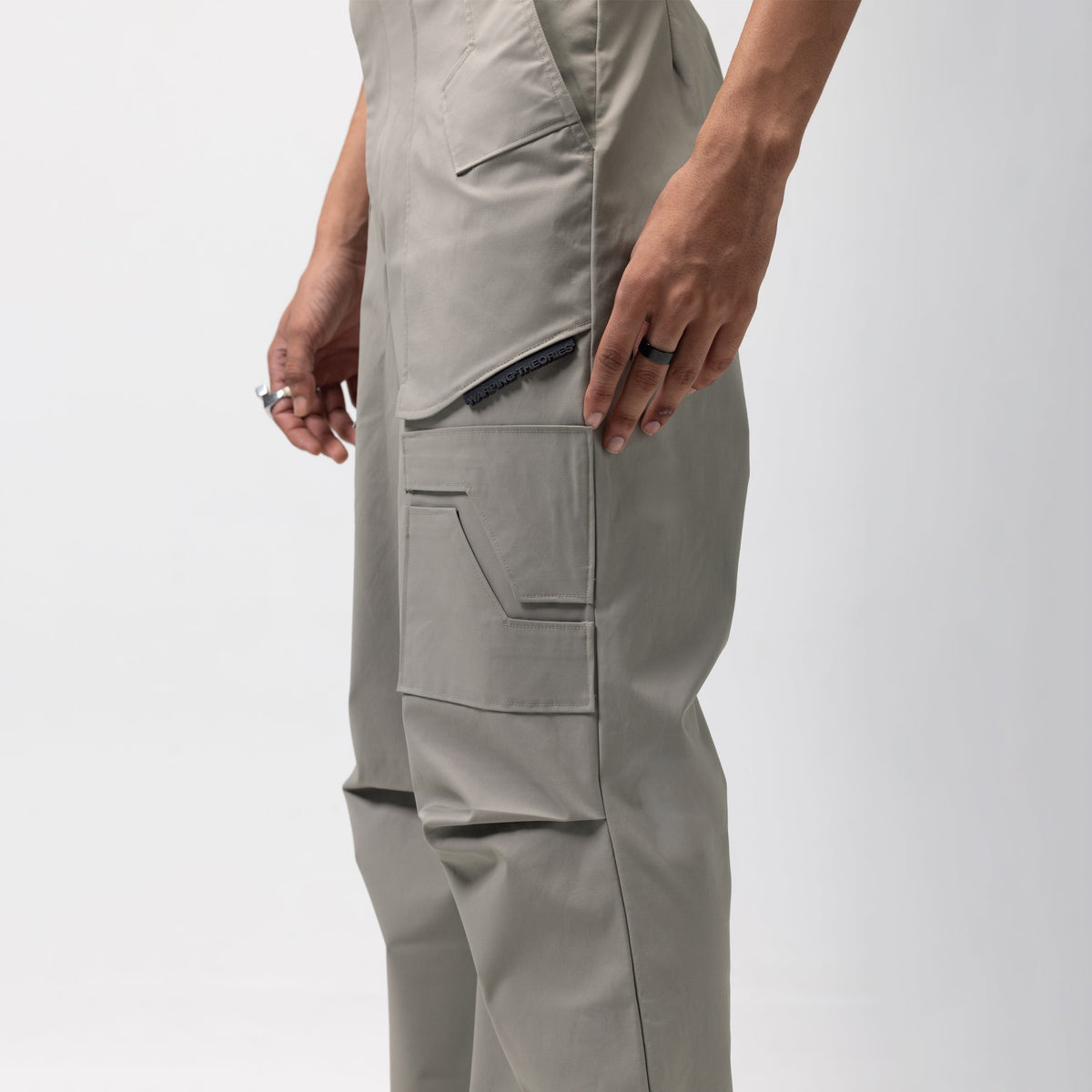 PATCH POCKET PARACHUTE PANTS - GUN SMOKE