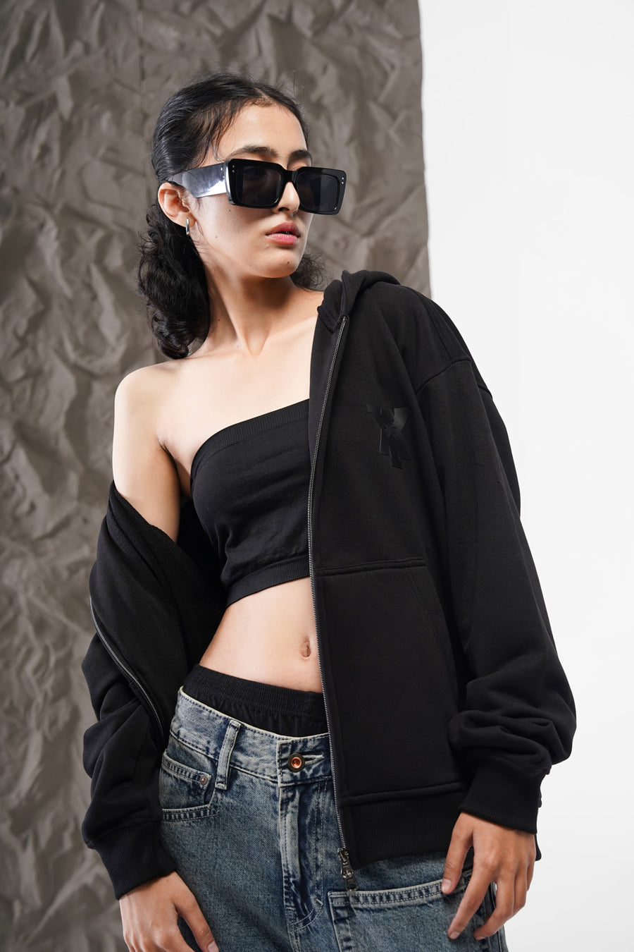 STAMP ZIP UP HOODIE – BLACK