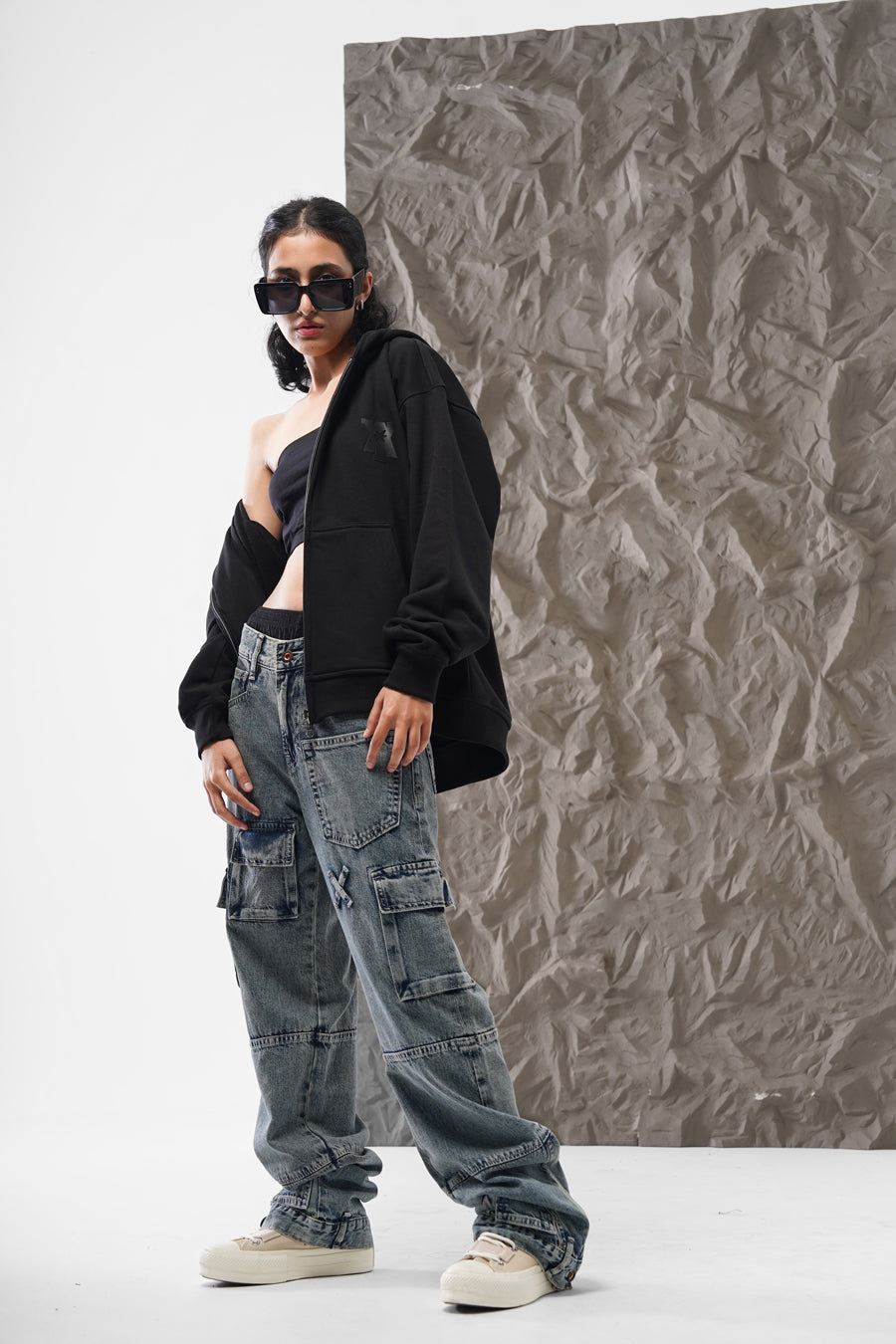 STAMP ZIP UP HOODIE – BLACK