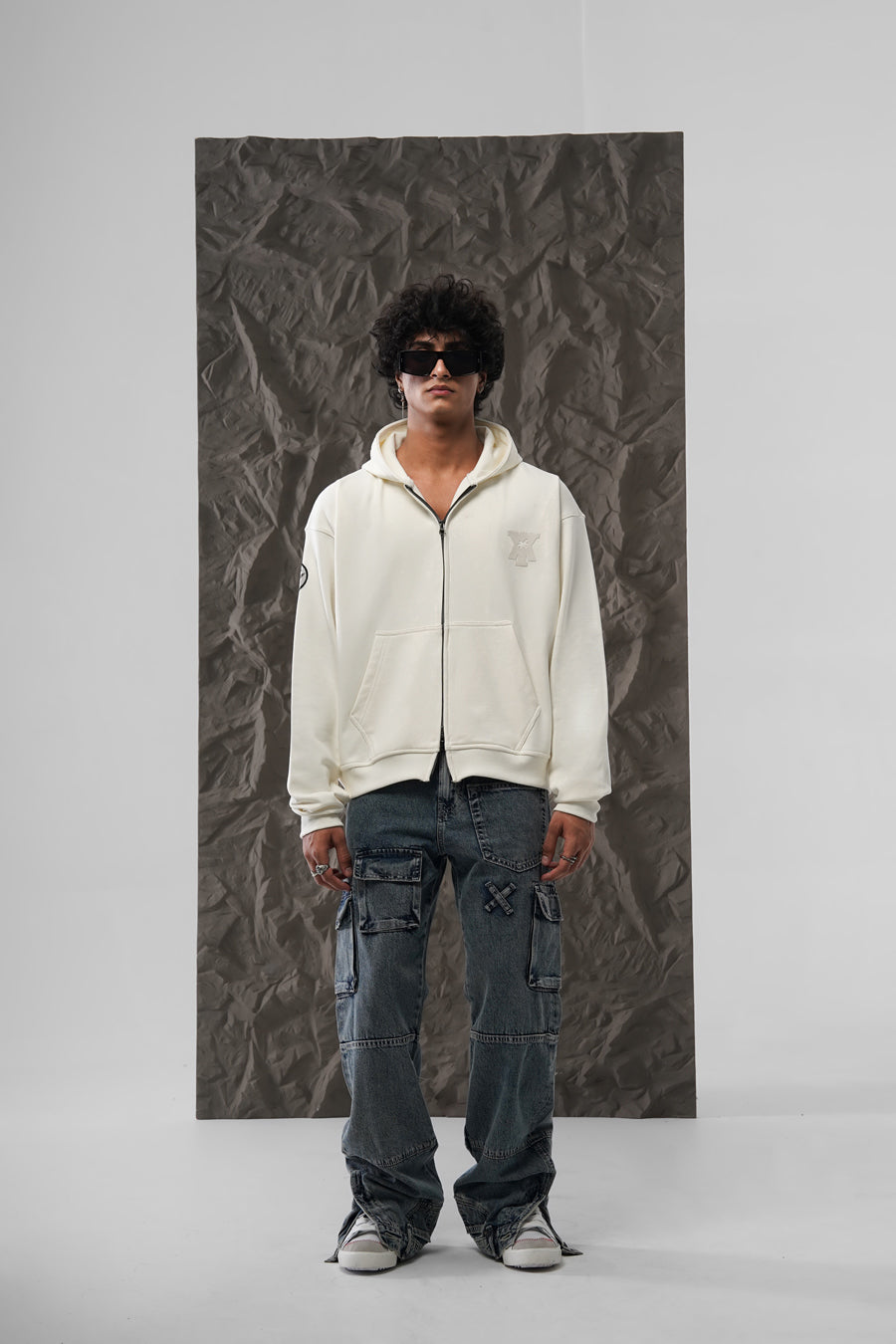 STAMP ZIP UP HOODIE – OFF WHITE