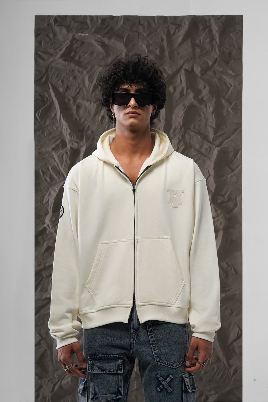 STAMP ZIP UP HOODIE – OFF WHITE